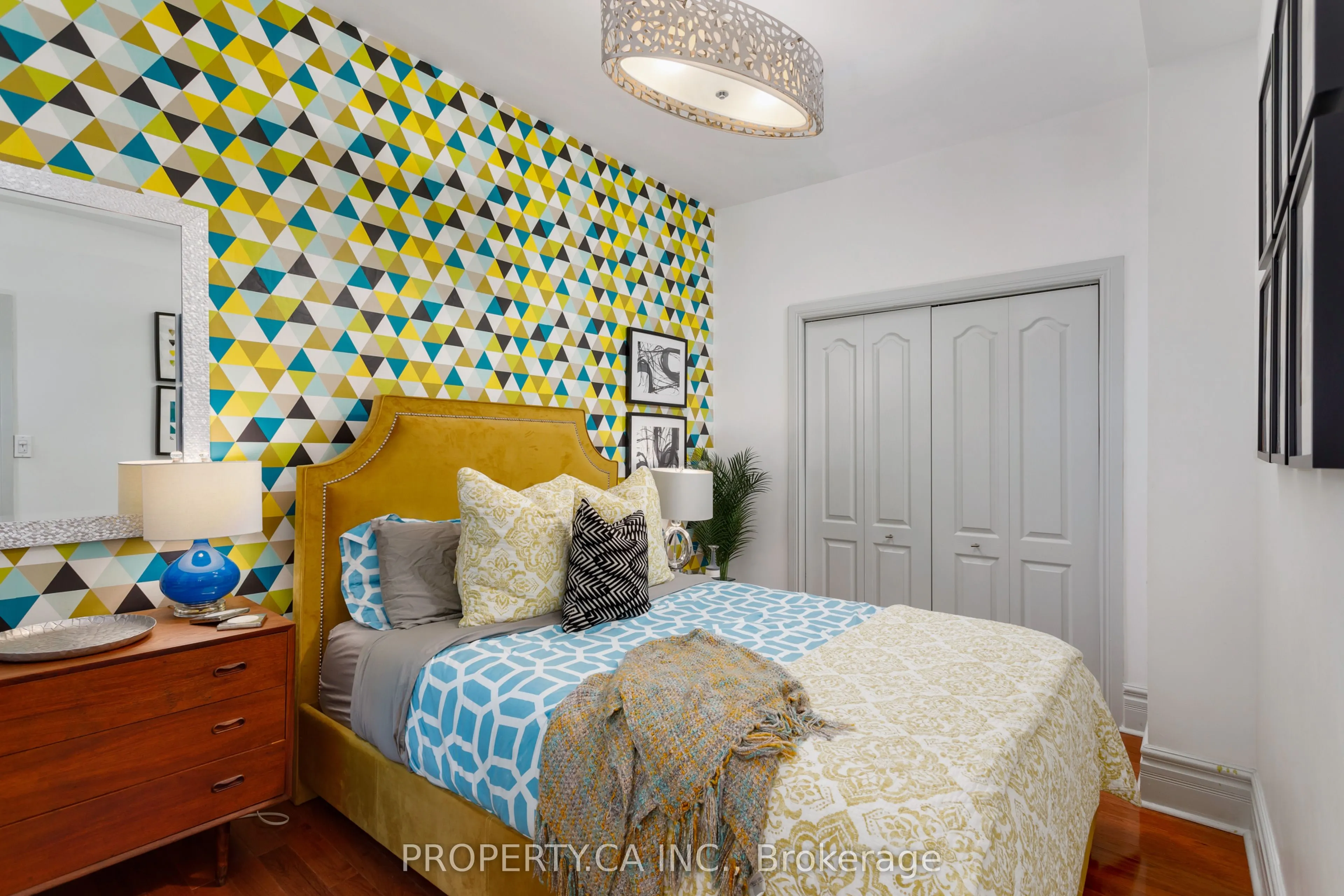 458 Roxton Road