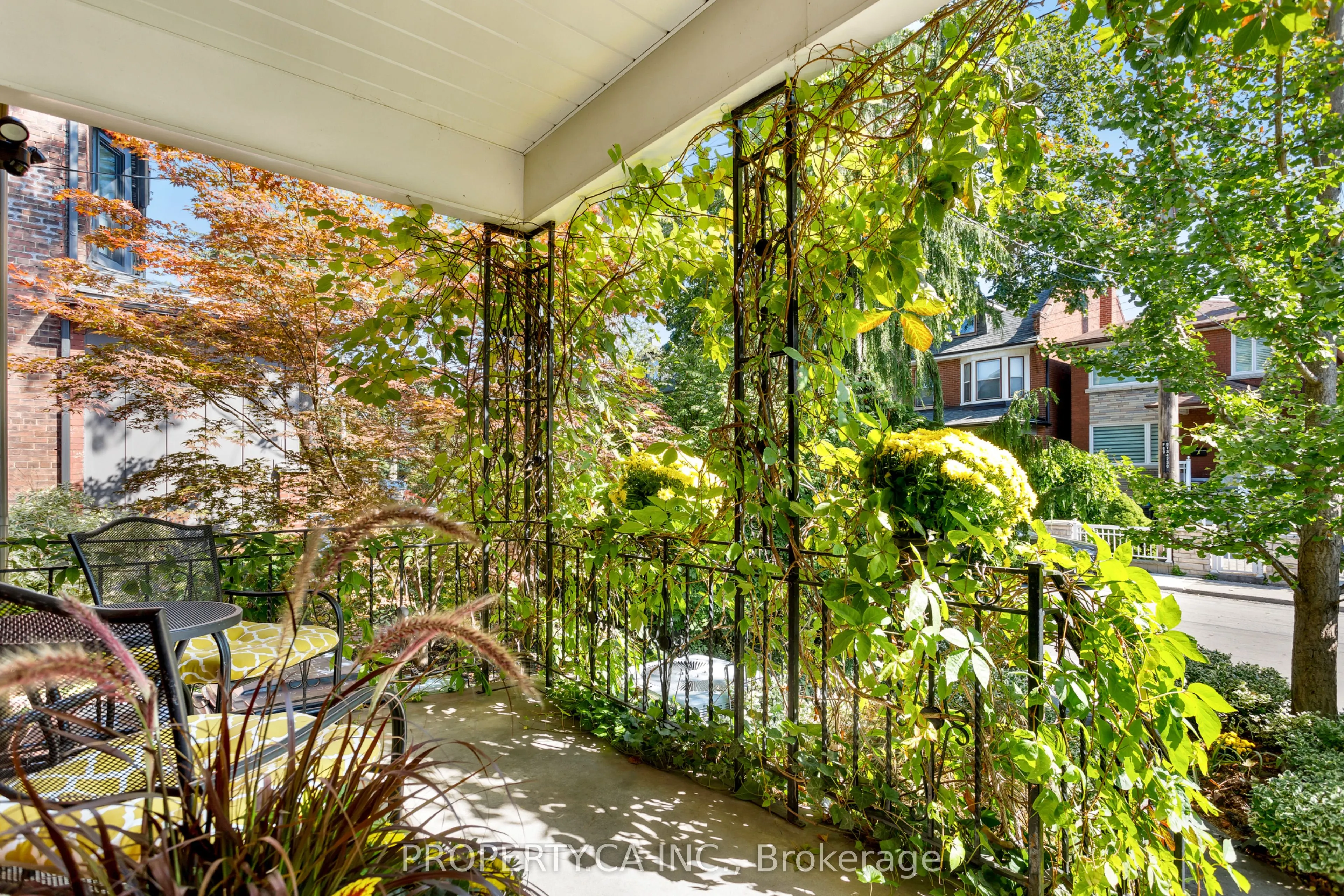 458 Roxton Road