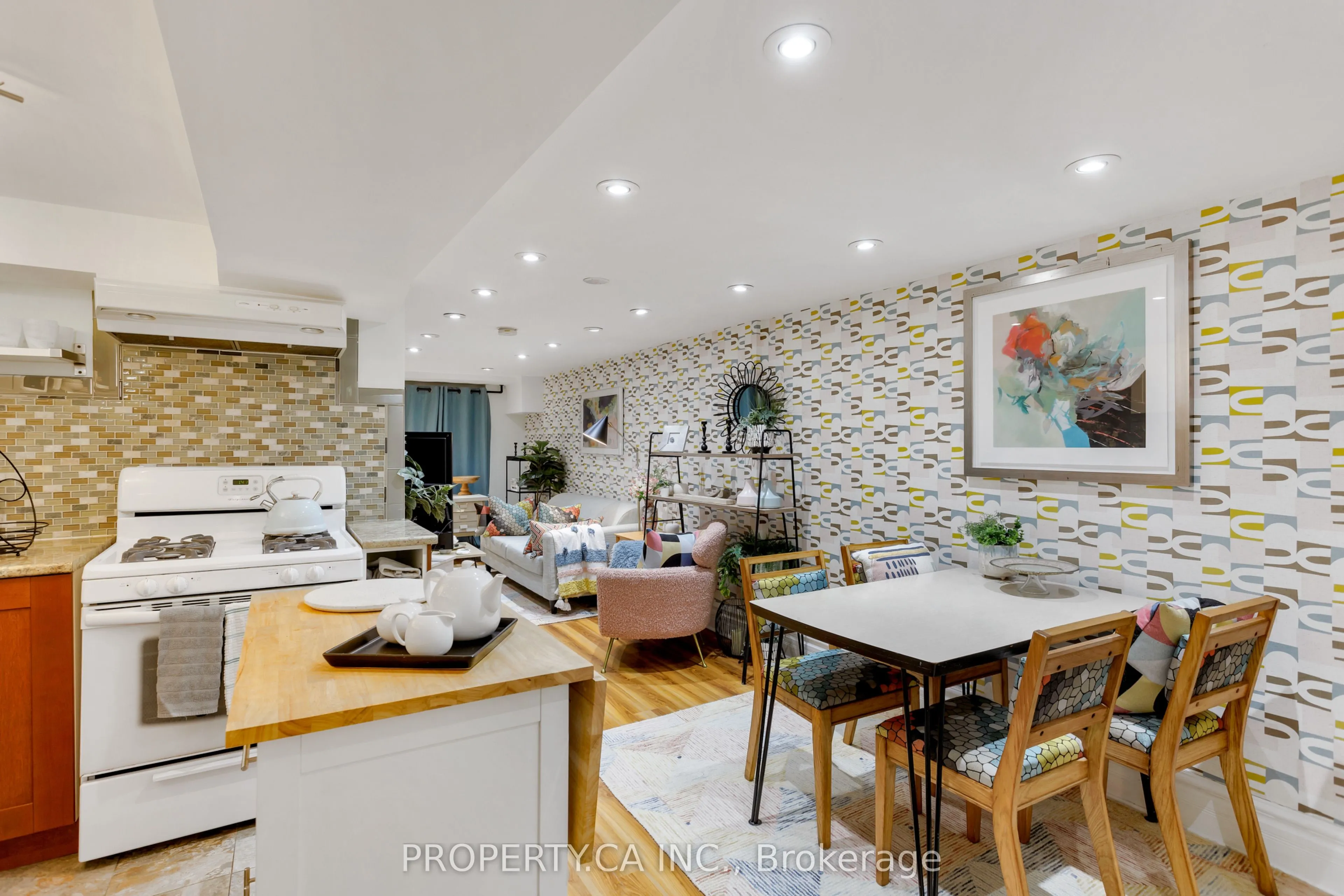 458 Roxton Road
