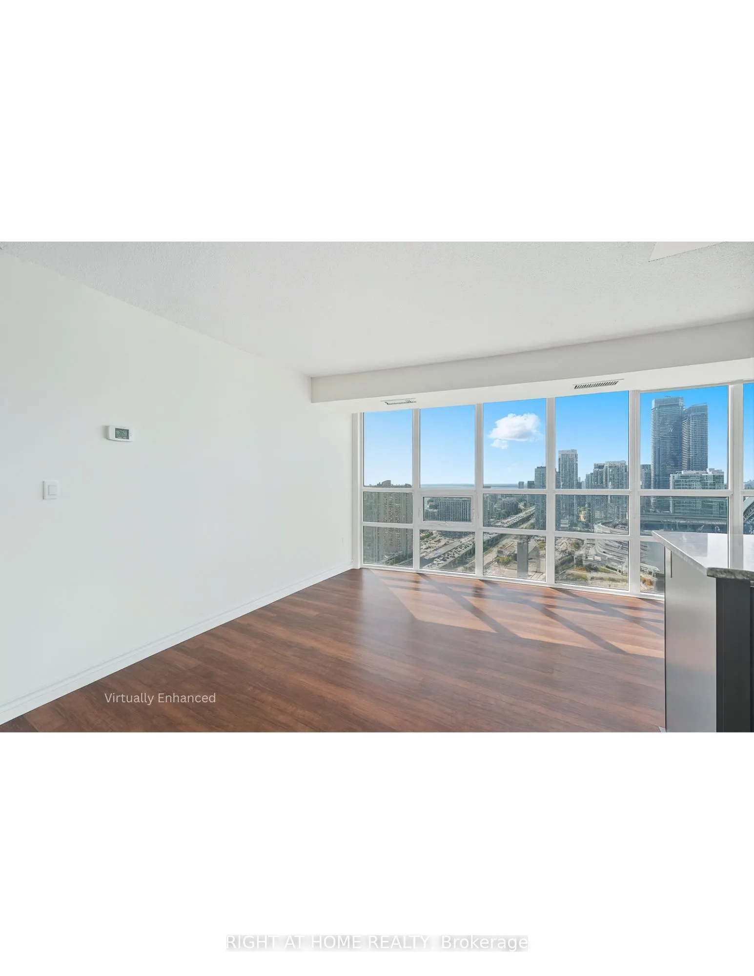 19 Grand Trunk Crescent, #3702