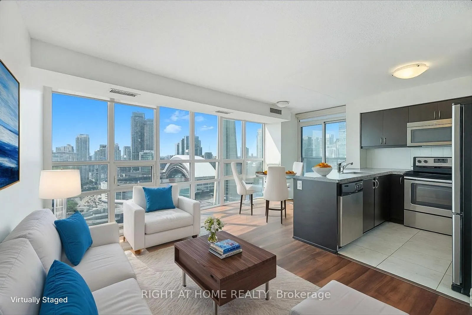19 Grand Trunk Crescent, #3702