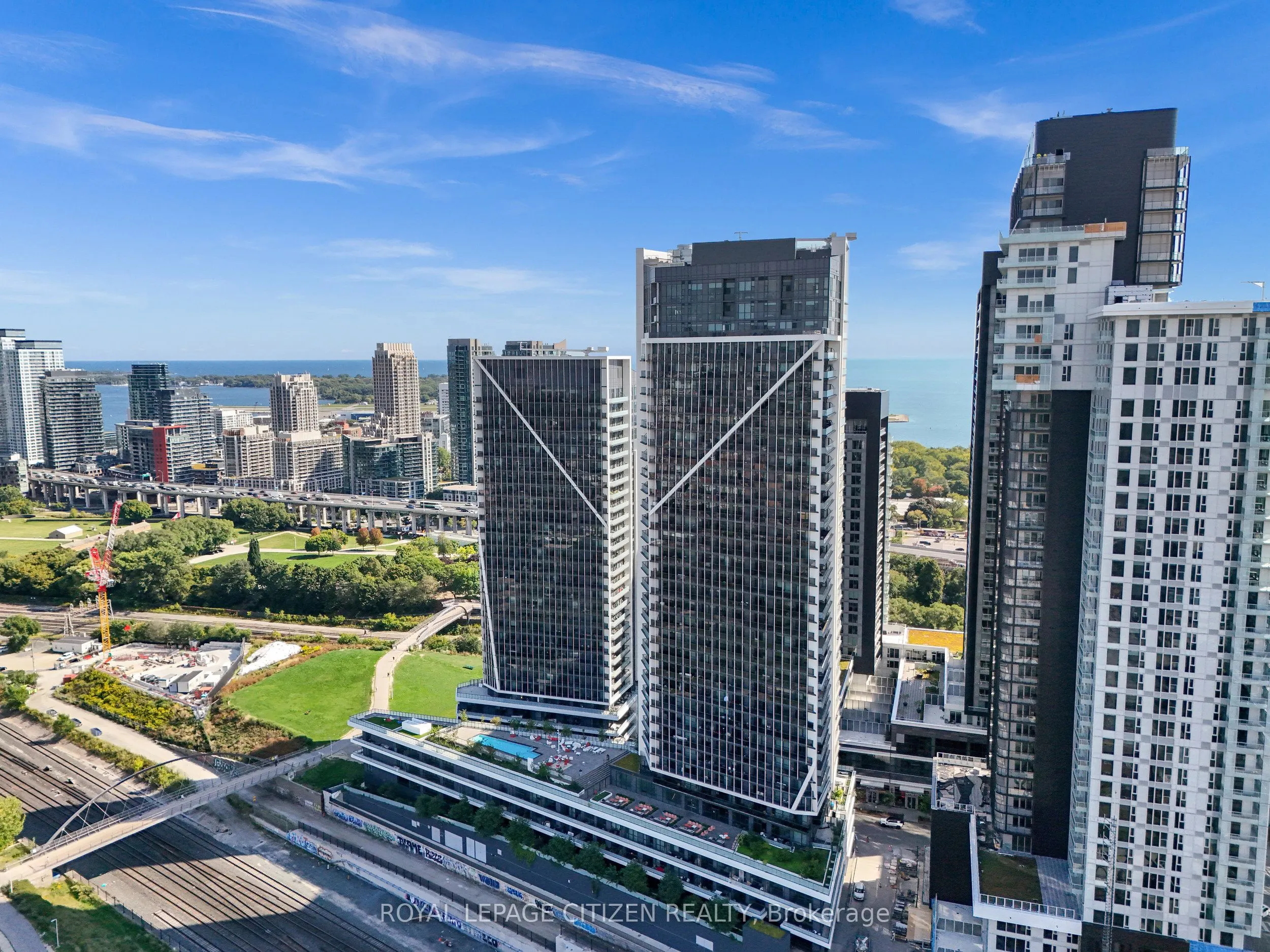50 Ordnance Street E, #418