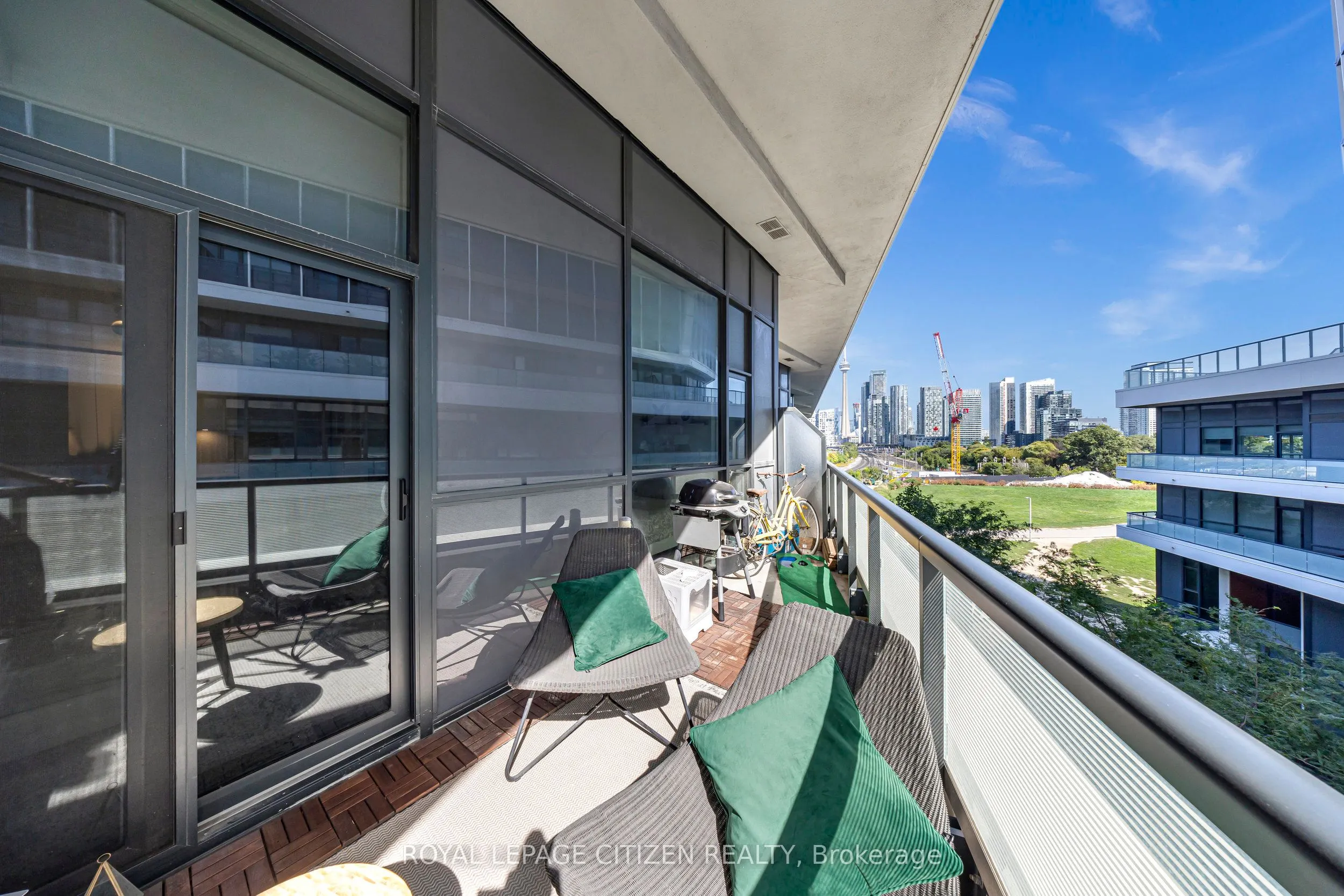 50 Ordnance Street E, #418
