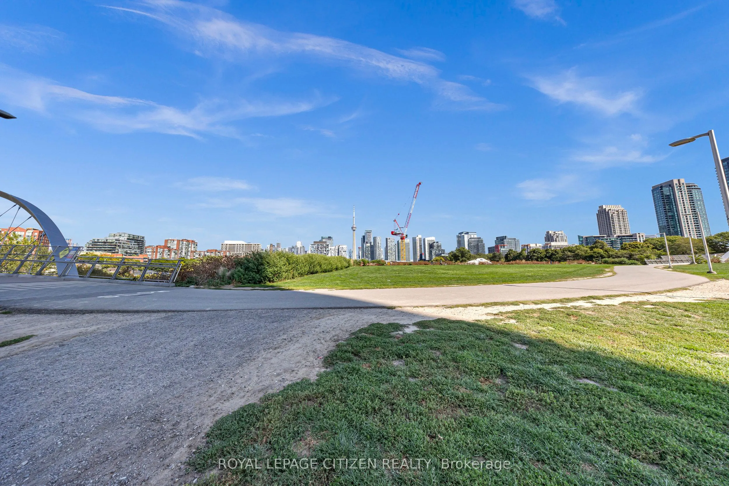 50 Ordnance Street E, #418