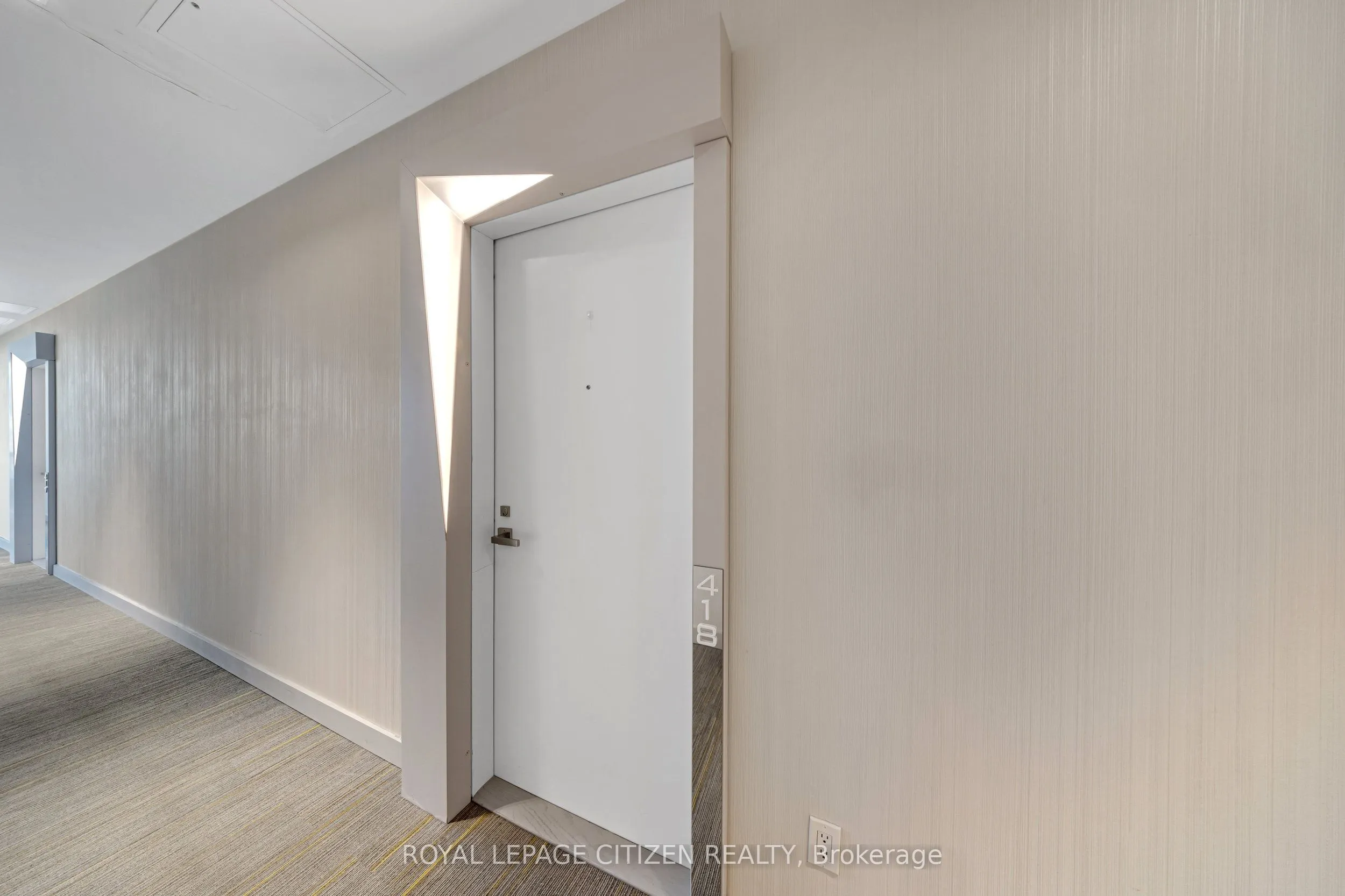 50 Ordnance Street E, #418