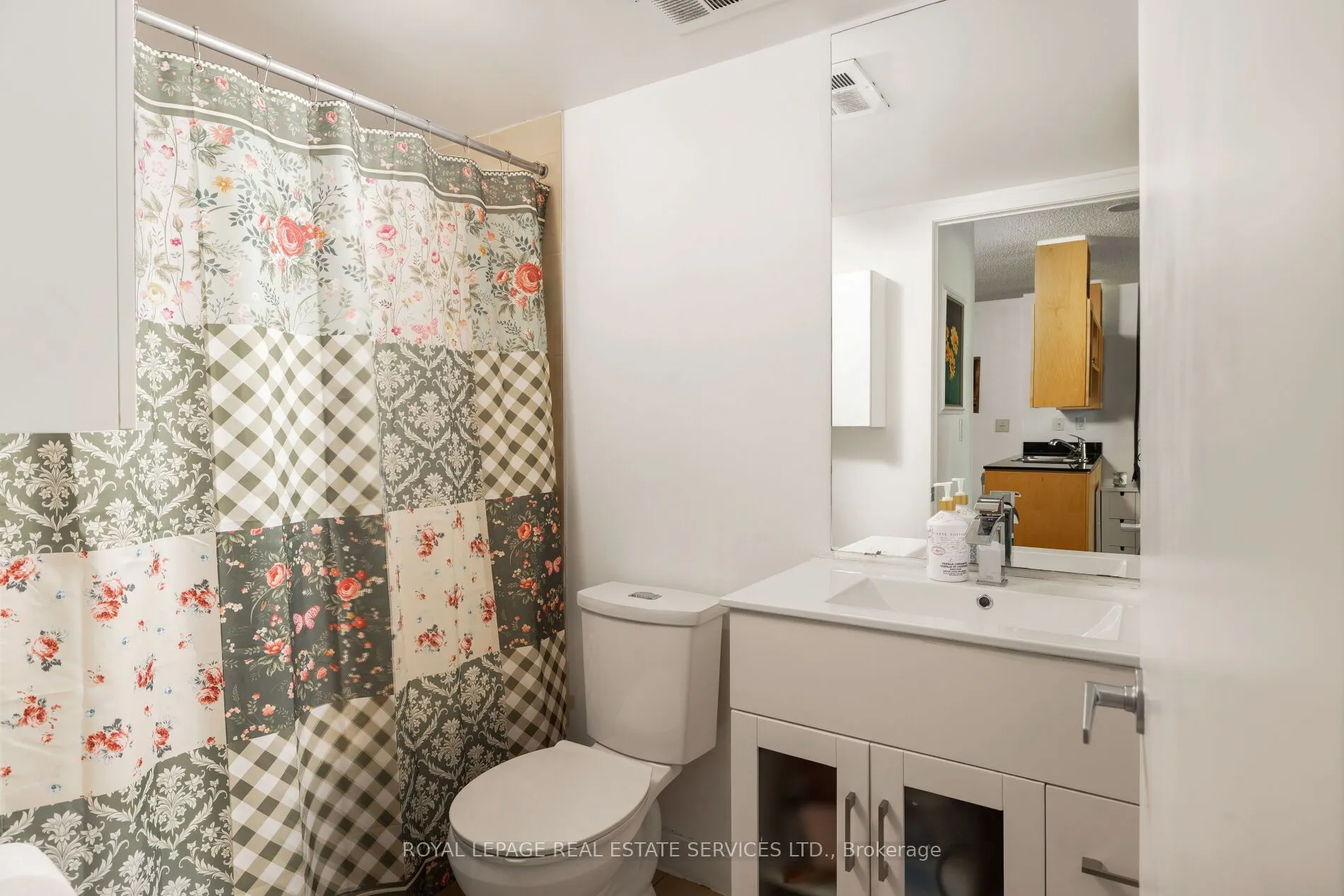 397 Front Street W, #605
