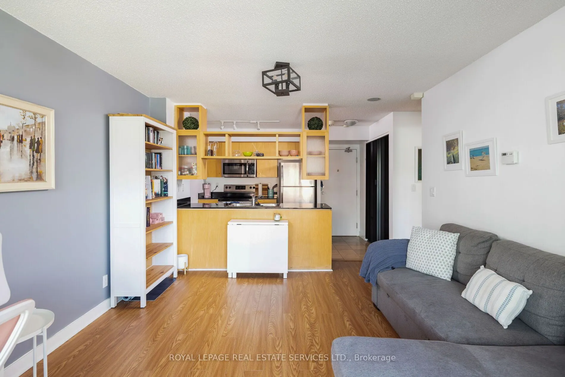397 Front Street W, #605