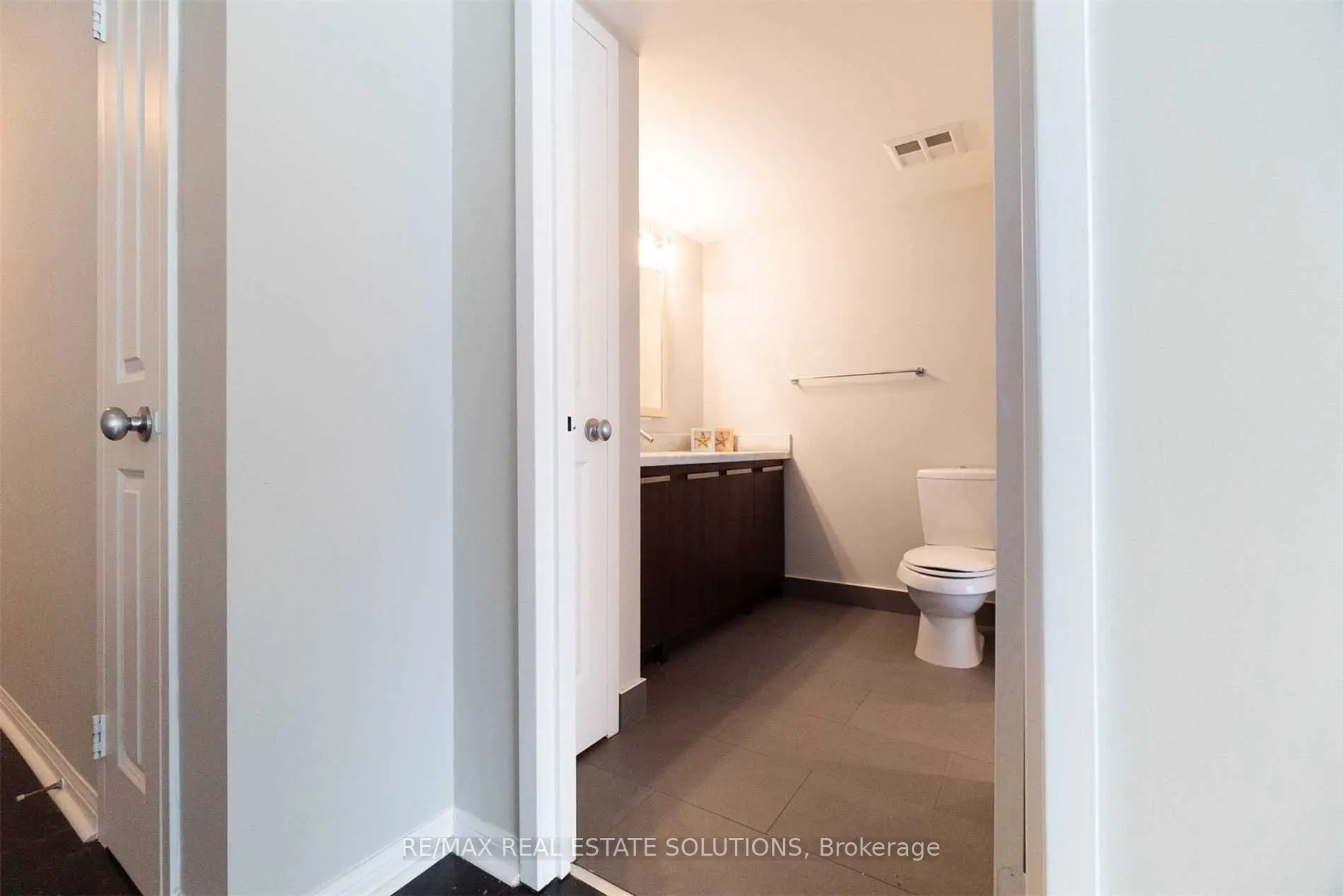 11 St Joseph Street, #401