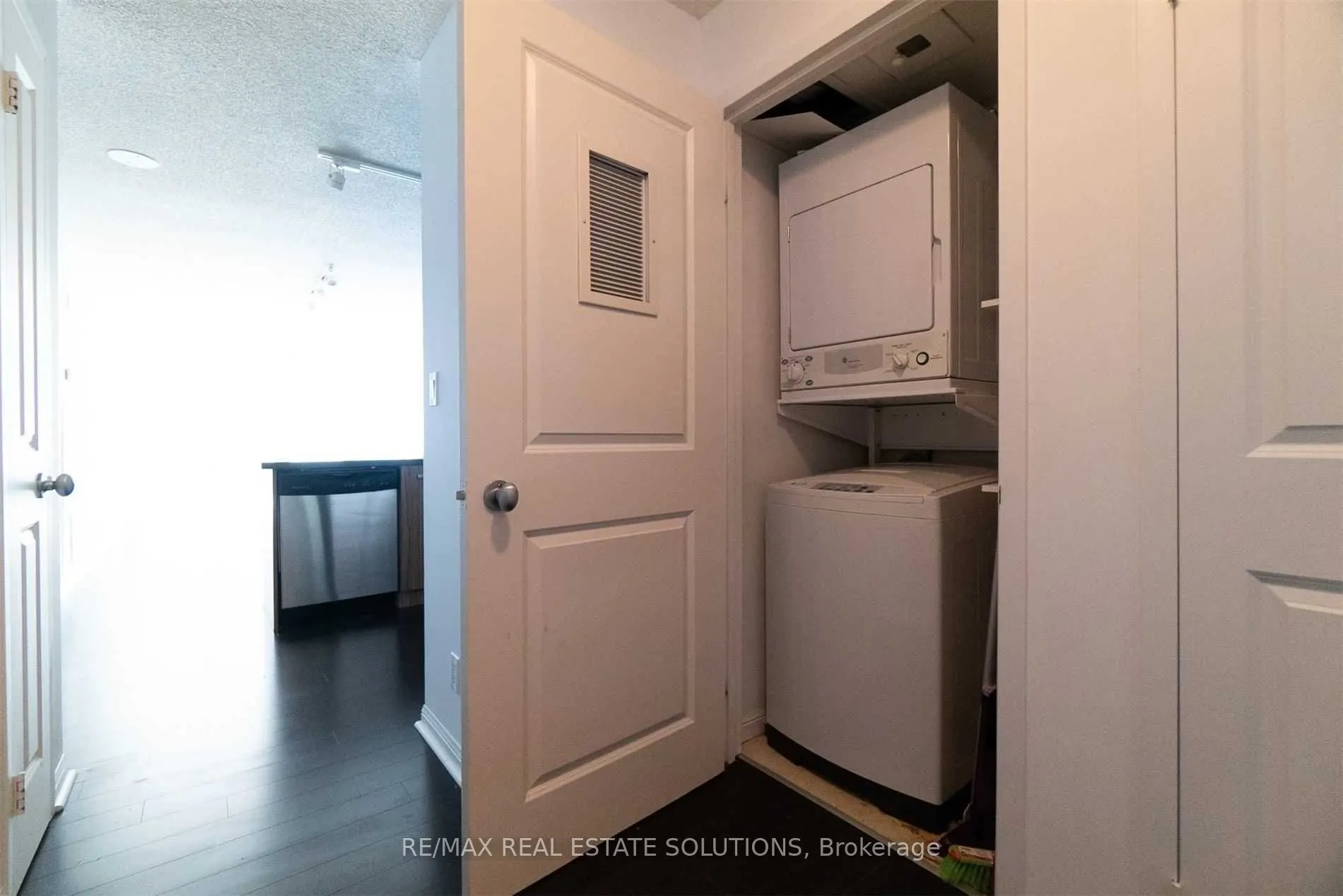 11 St Joseph Street, #401