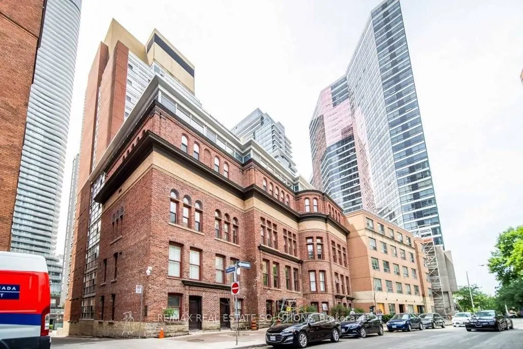 11 St Joseph Street, #401