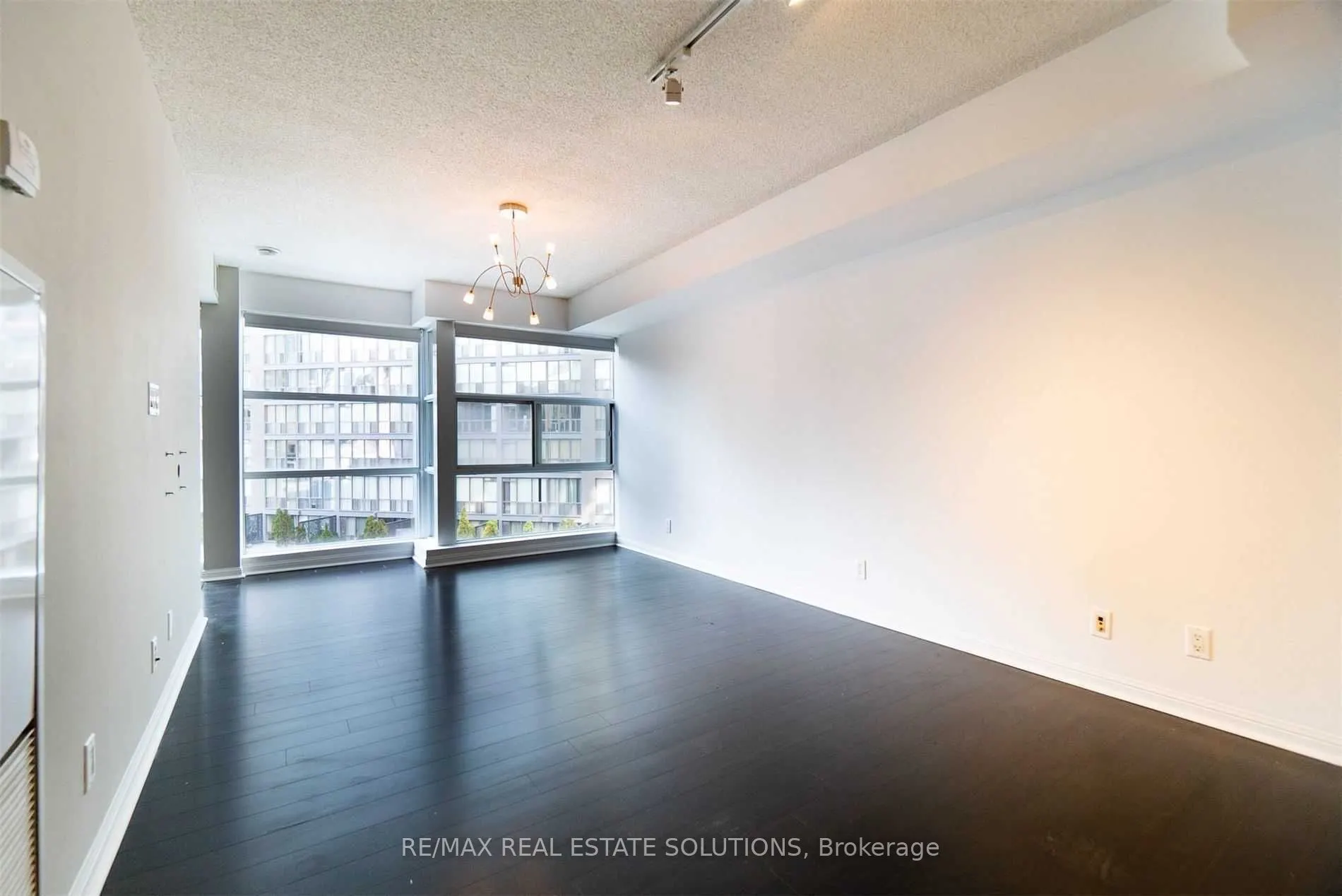 11 St Joseph Street, #401