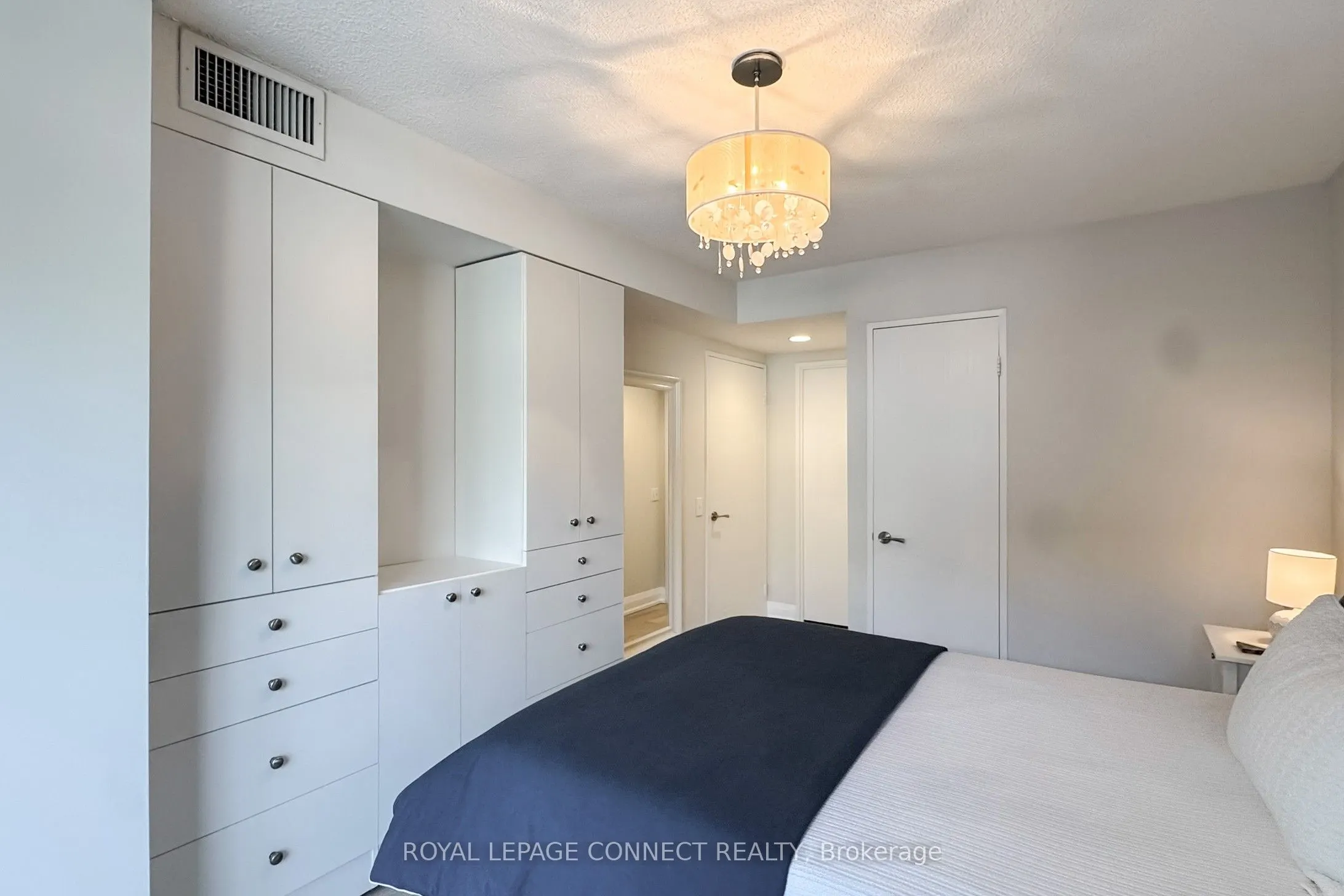 750 Bay Street, #605
