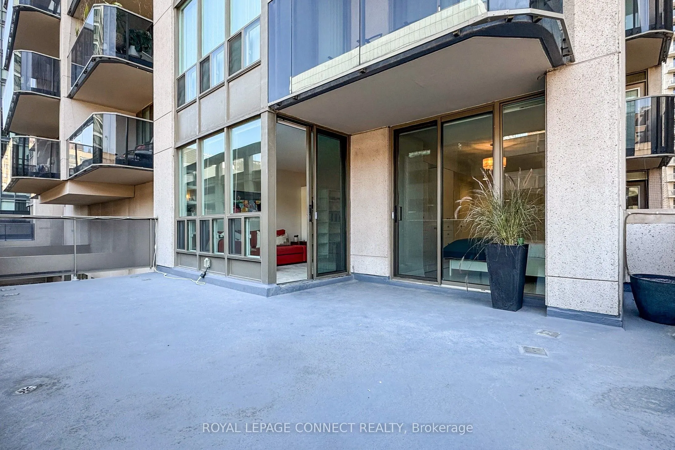 750 Bay Street, #605