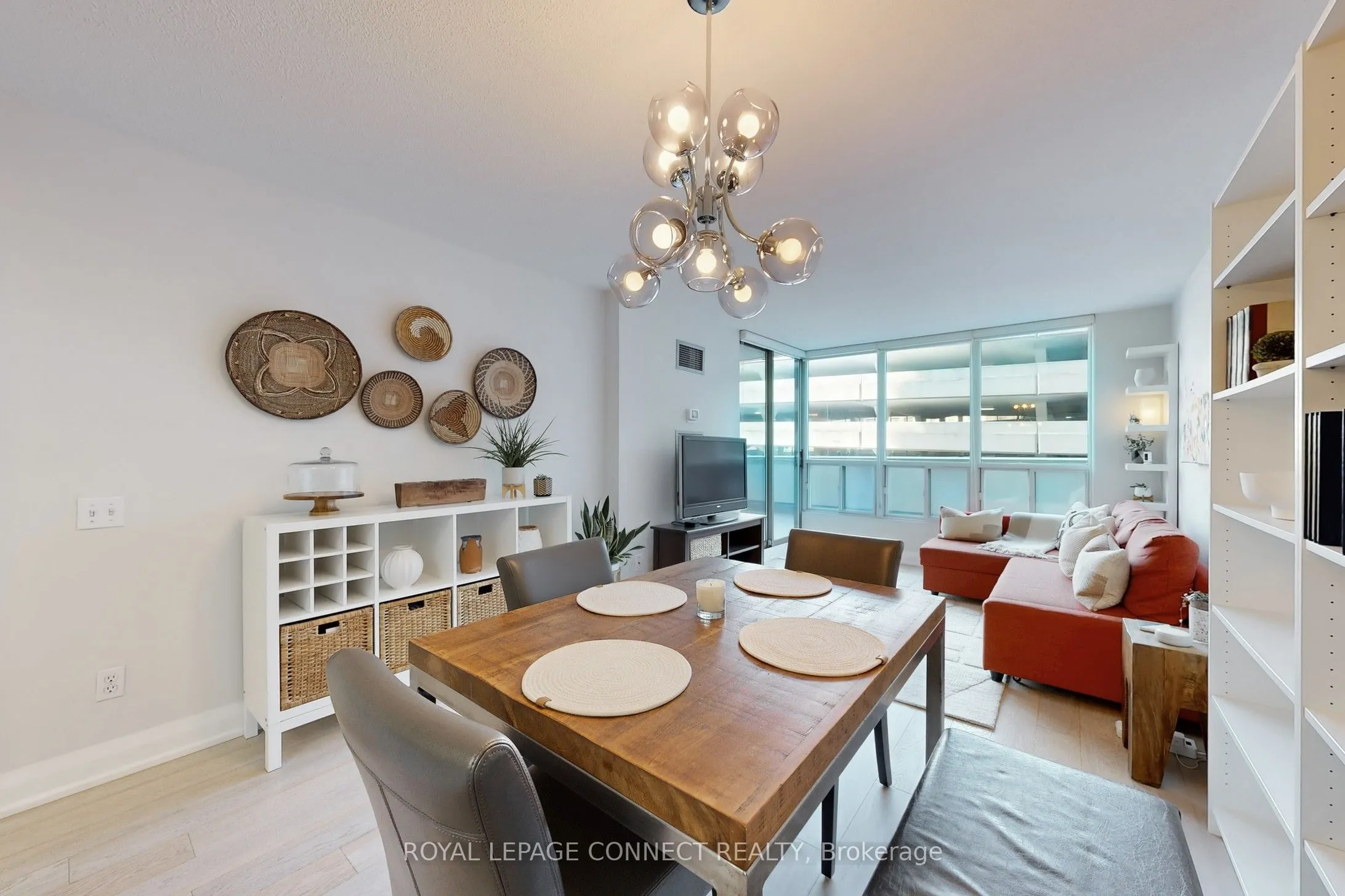 750 Bay Street, #605