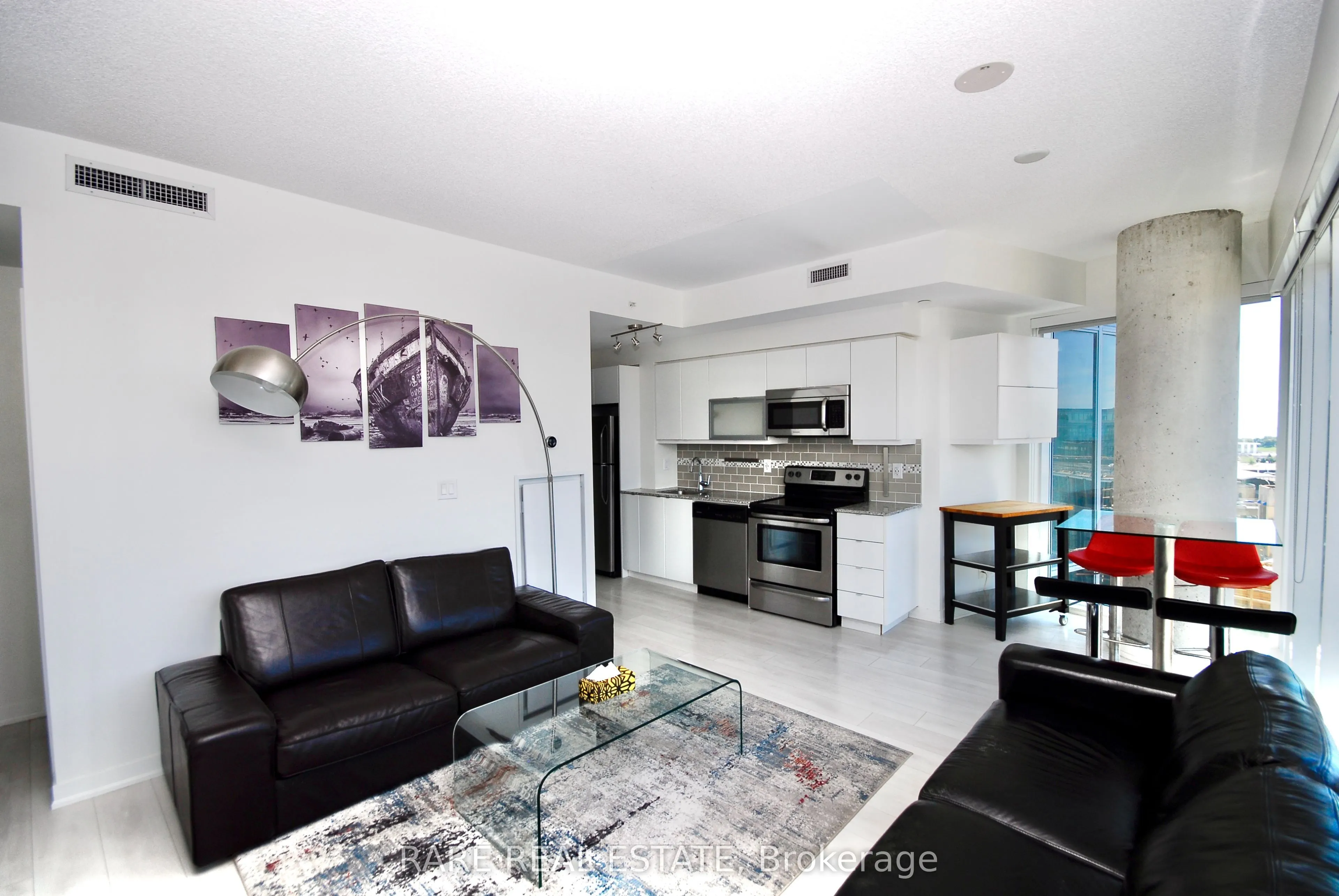 150 East Liberty Street, #1112