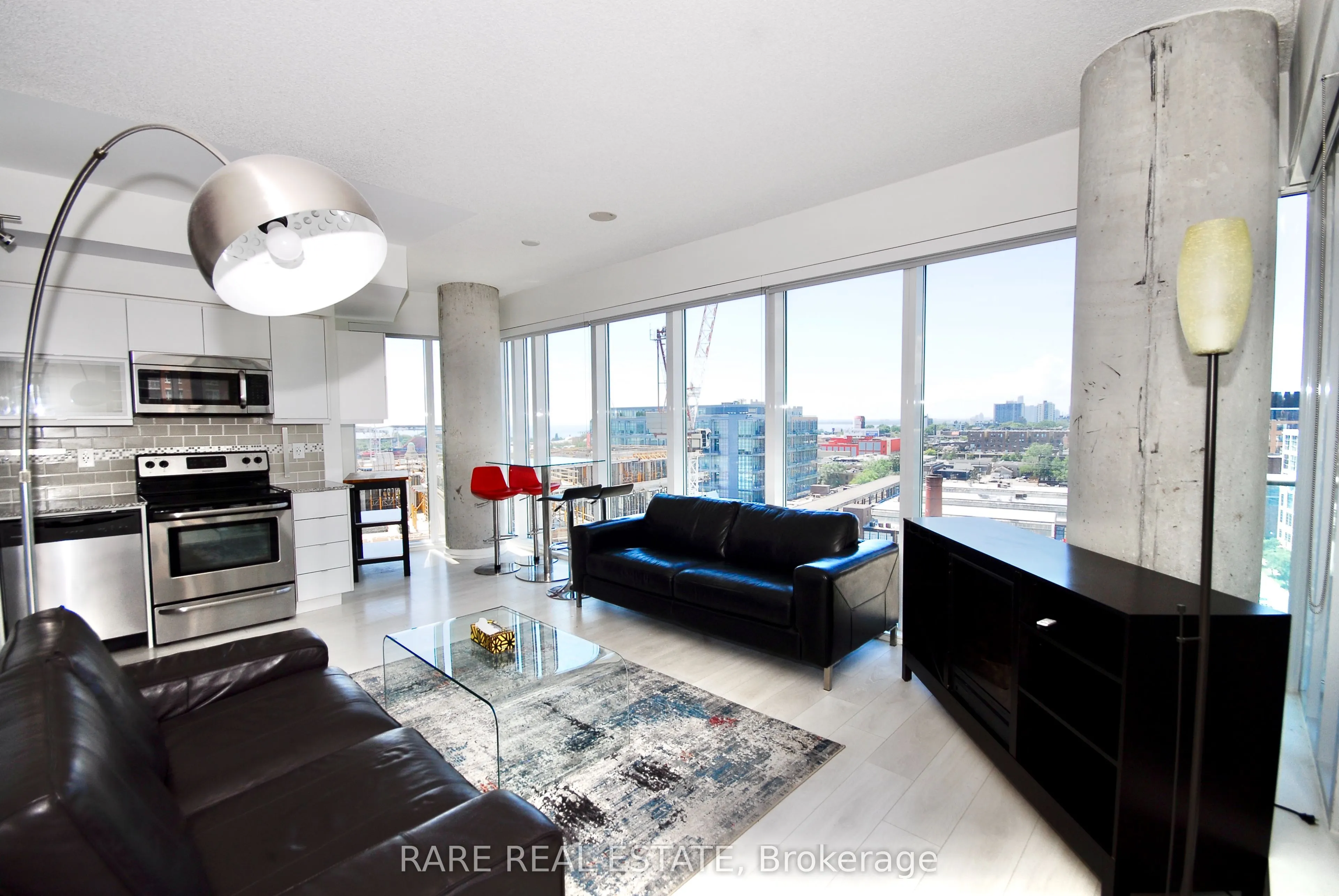 150 East Liberty Street, #1112