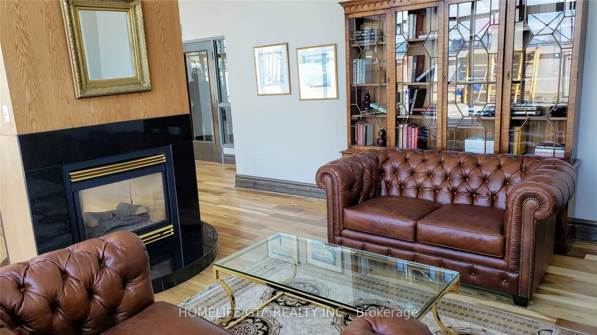 102 Bloor Street W, #907