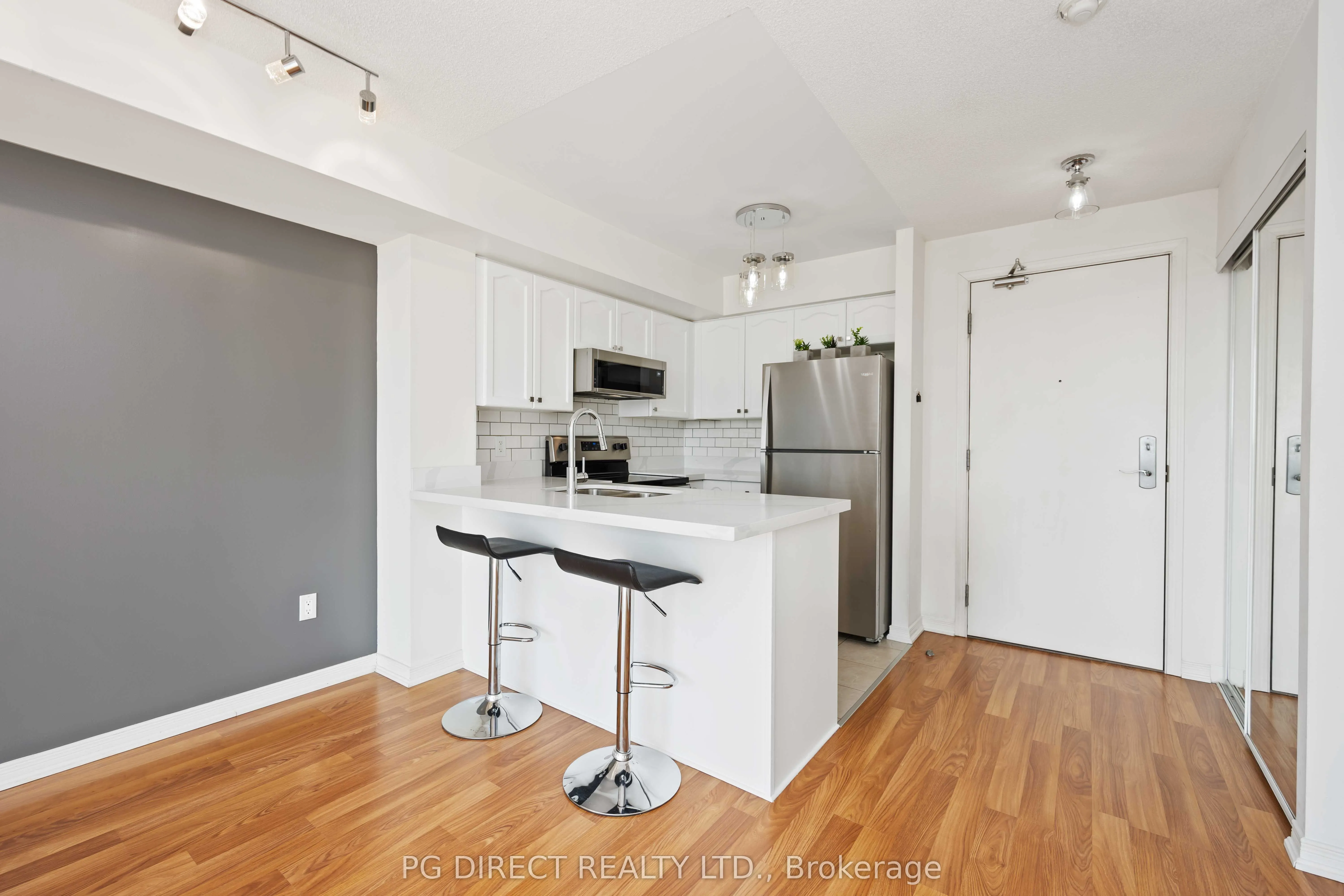18 Valley Woods Road, #611