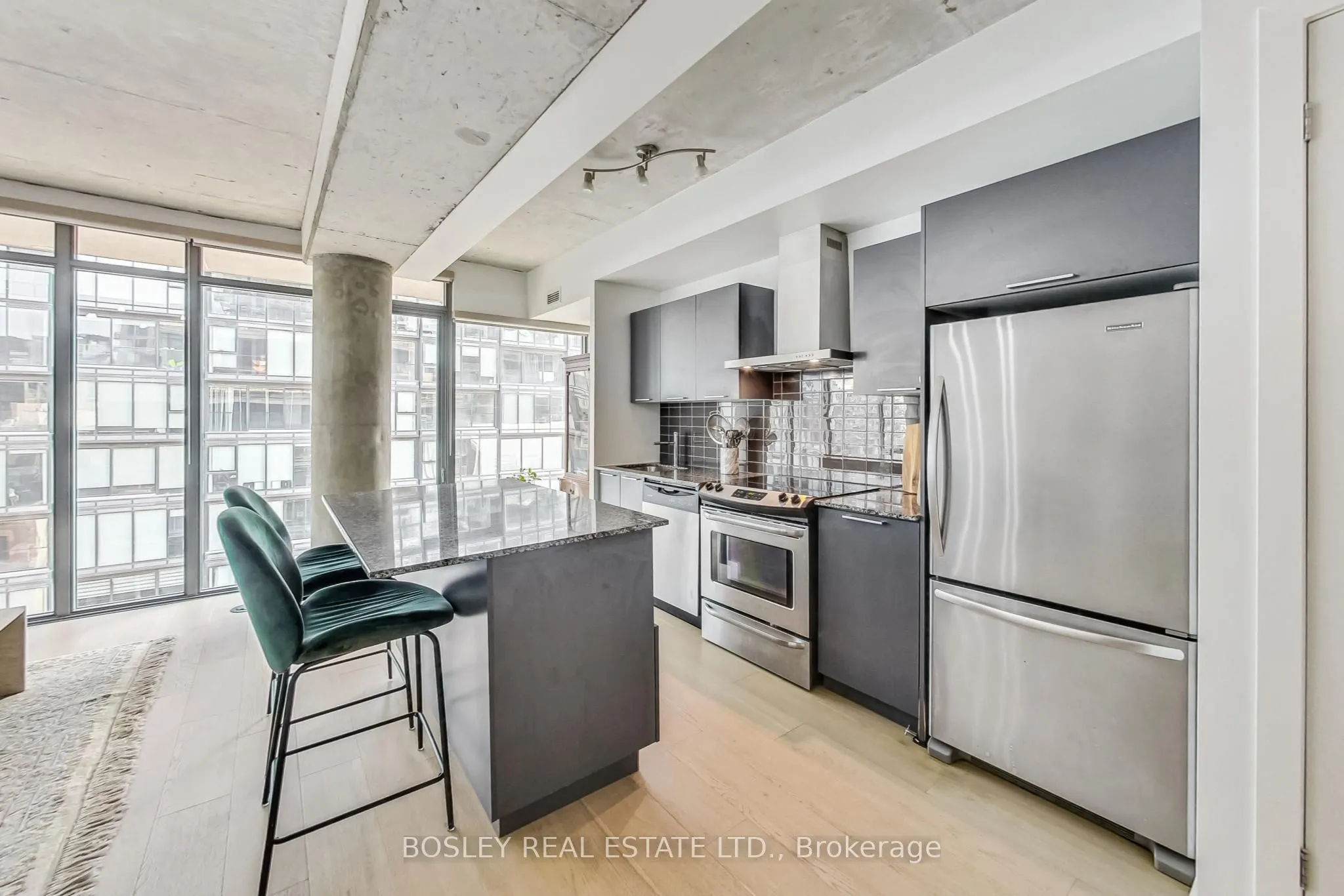 650 King Street W, #711