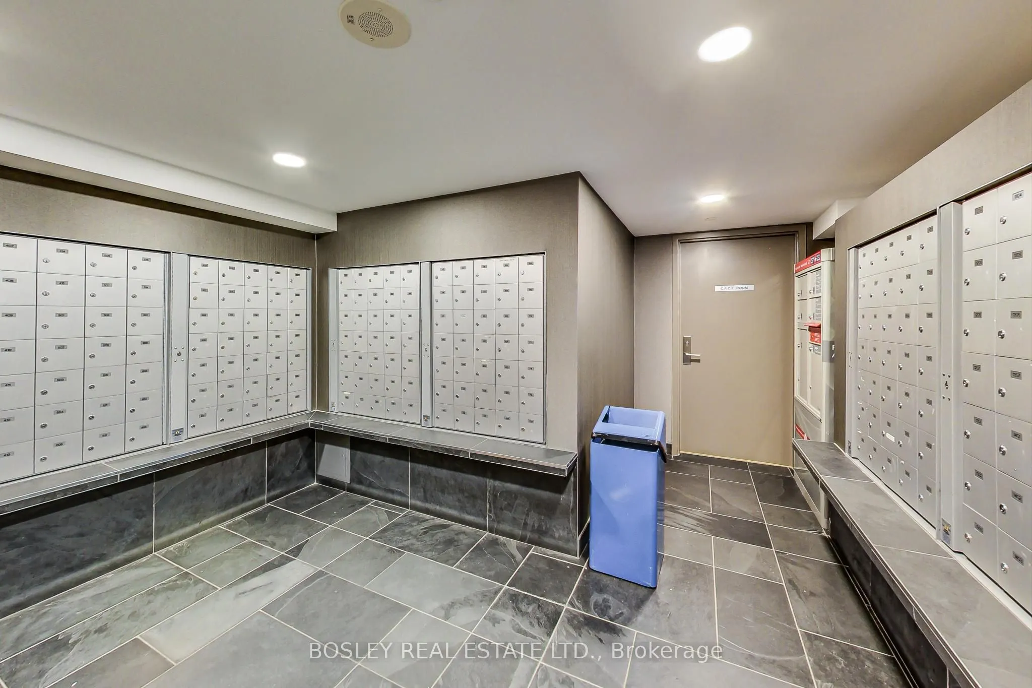 650 King Street W, #711