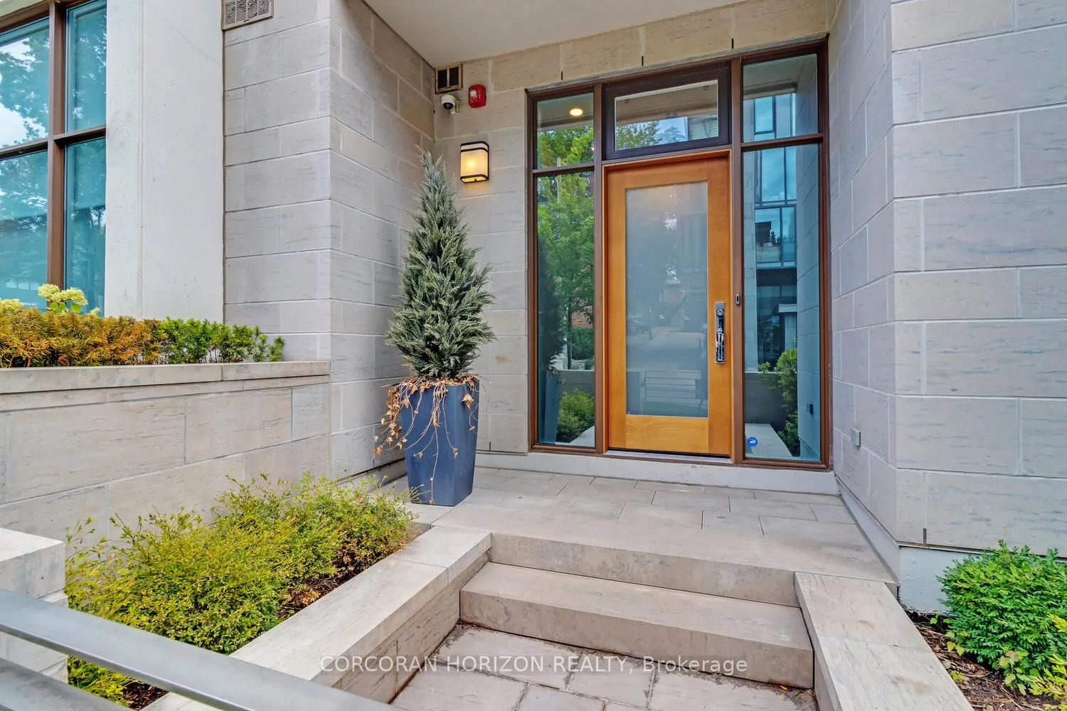 131 Pears Avenue, #3