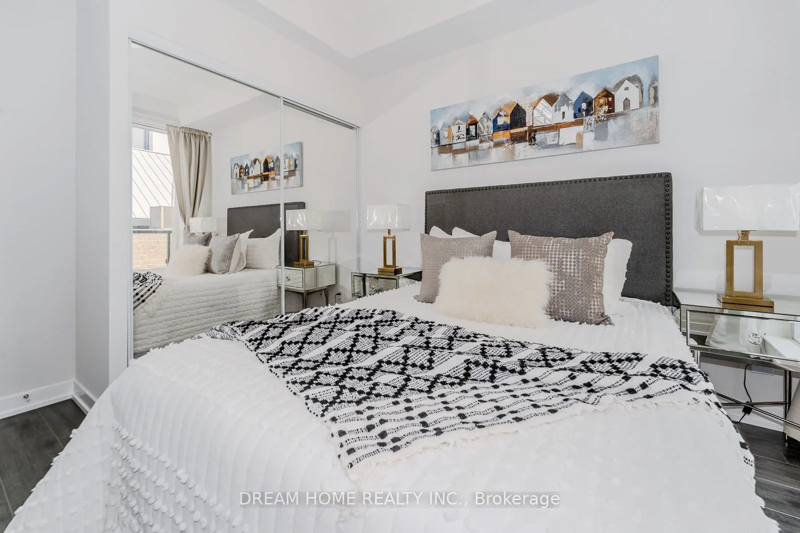 18 Rean Drive, #301