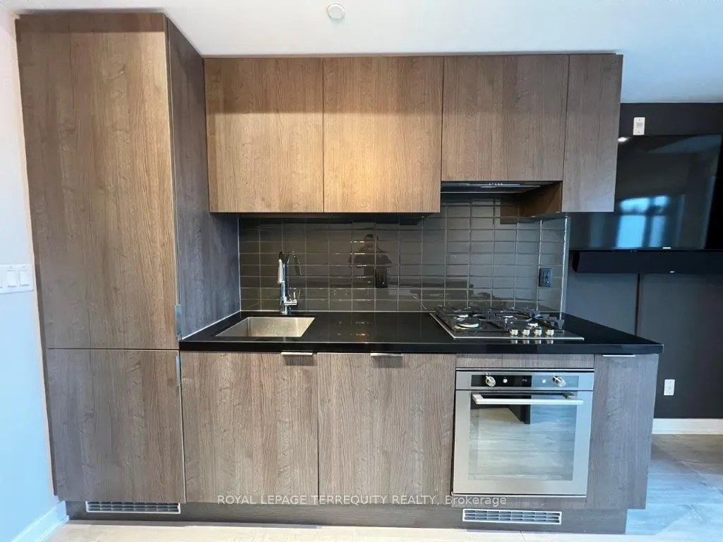 109 Ossington Avenue, #308