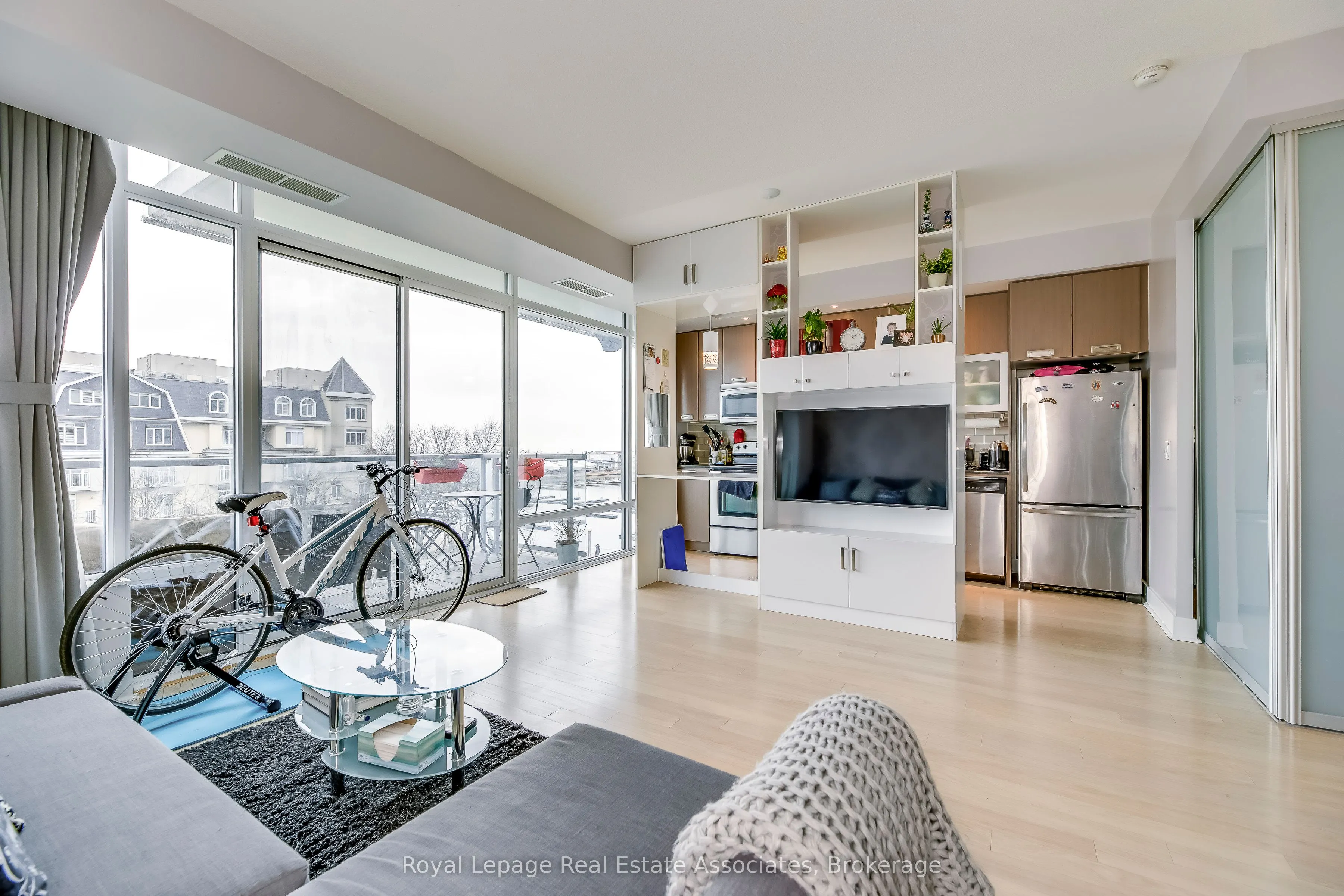 90 Stadium Road, #418
