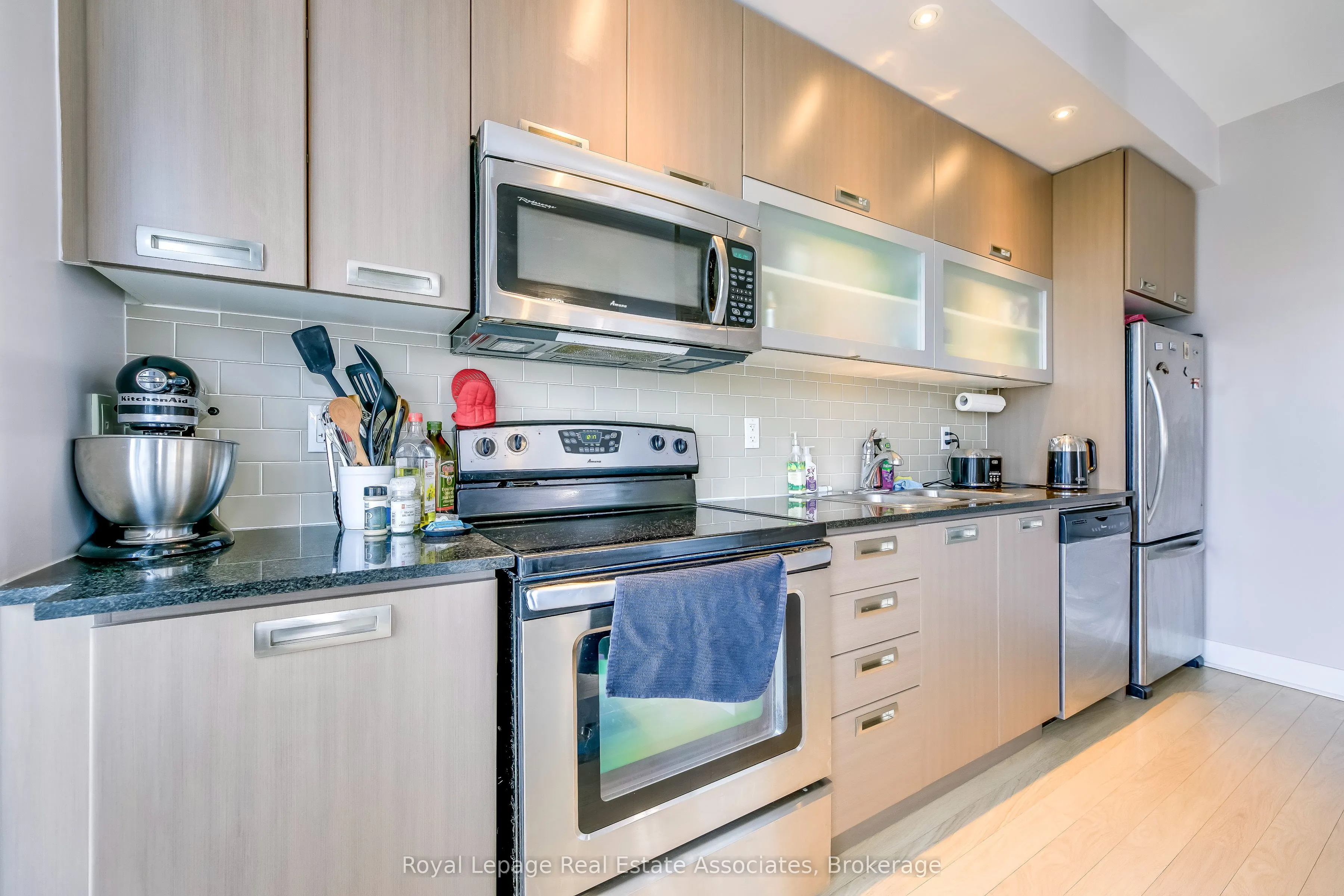 90 Stadium Road, #418