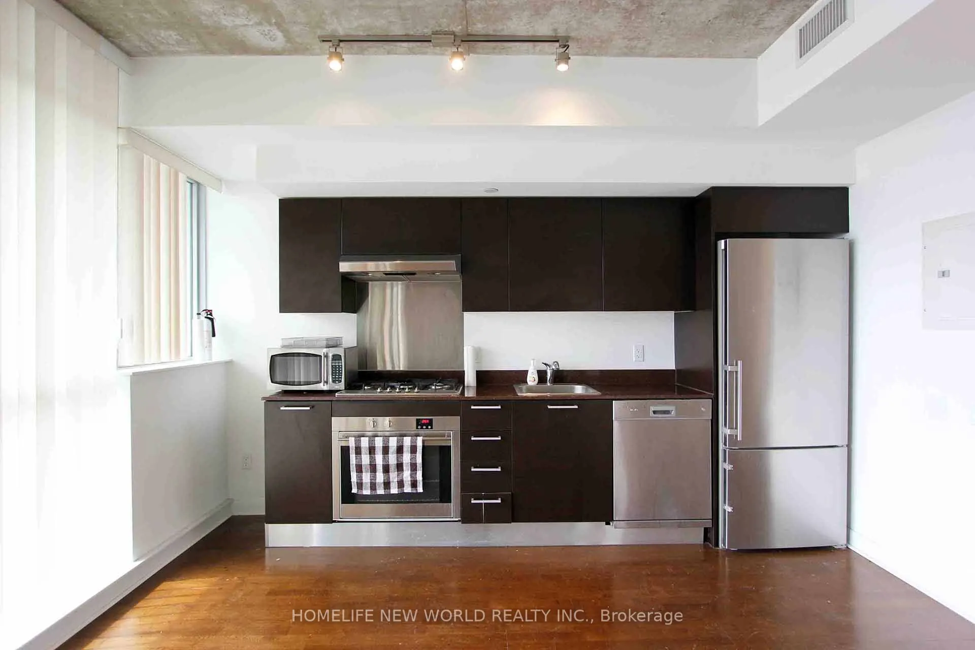 375 King Street W, #2401