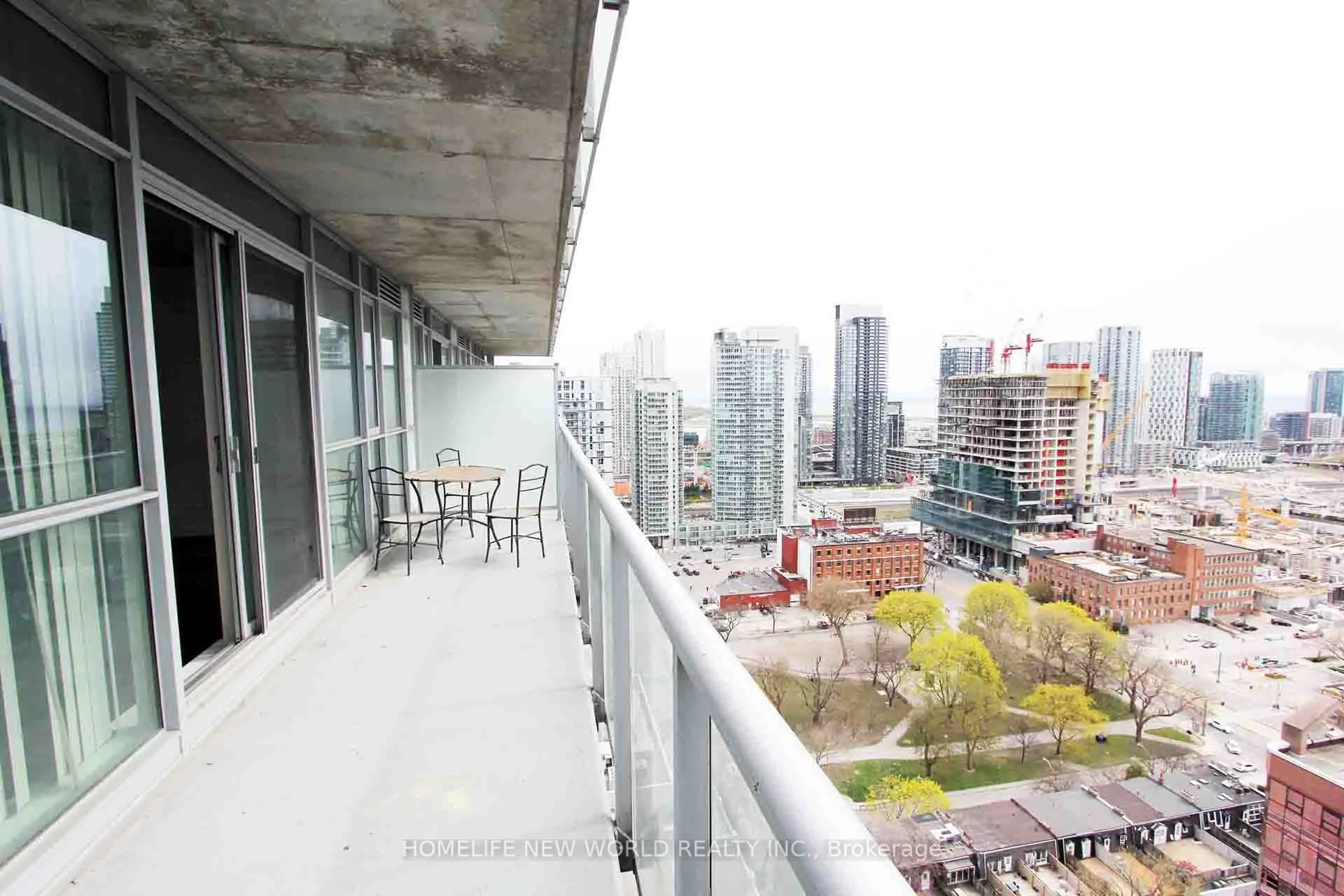 375 King Street W, #2401