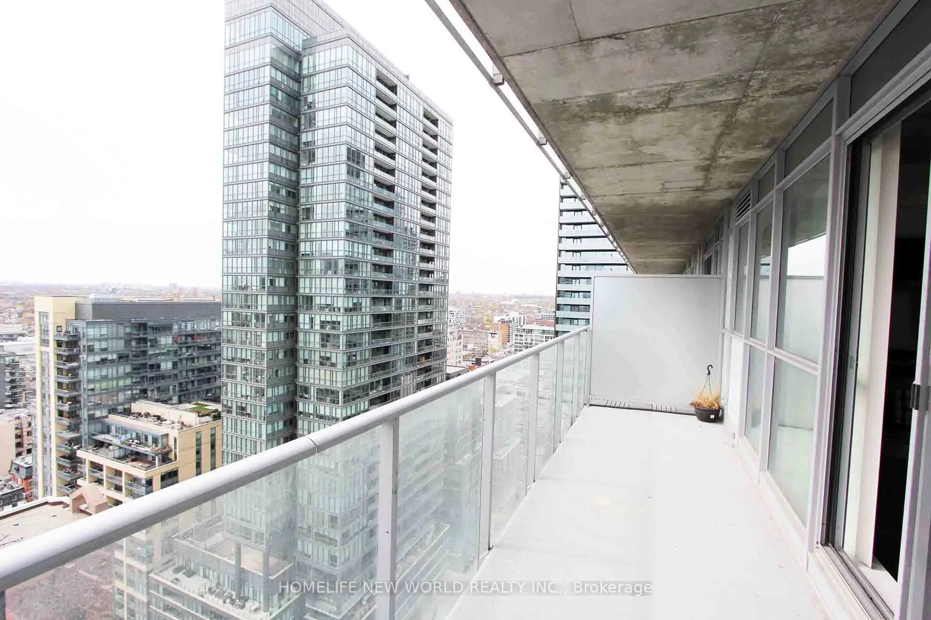 375 King Street W, #2401