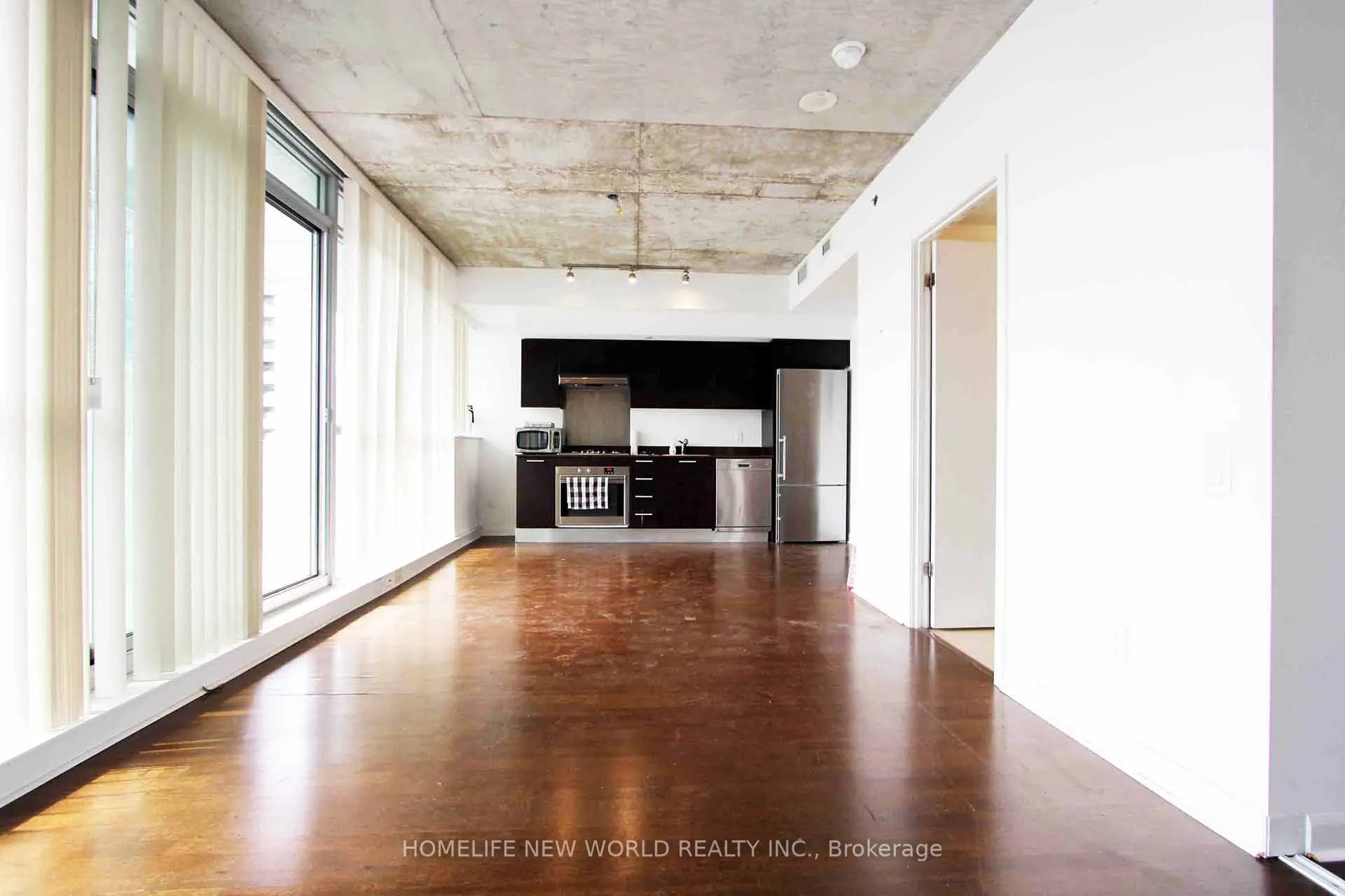 375 King Street W, #2401
