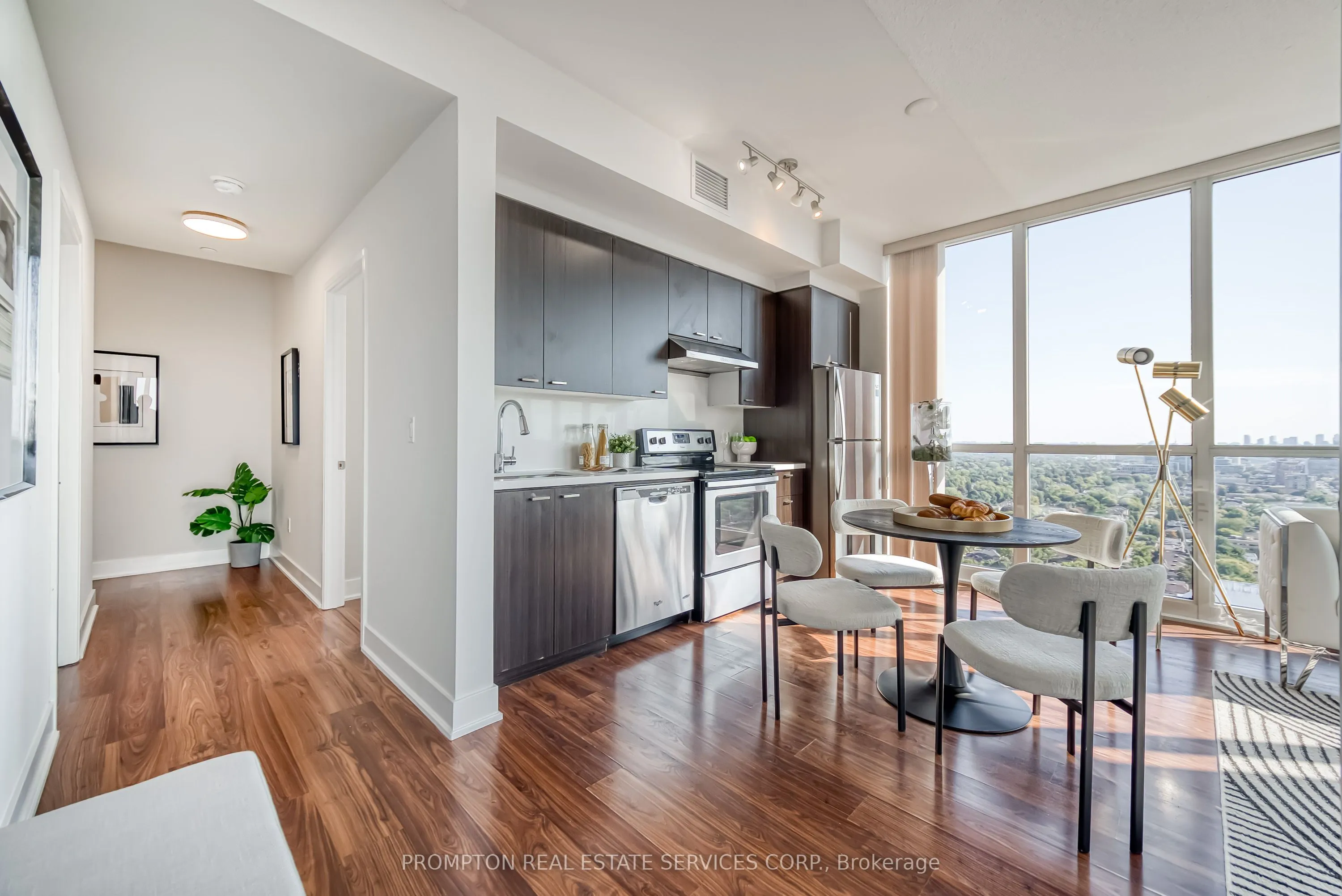88 Sheppard Avenue E, #3102