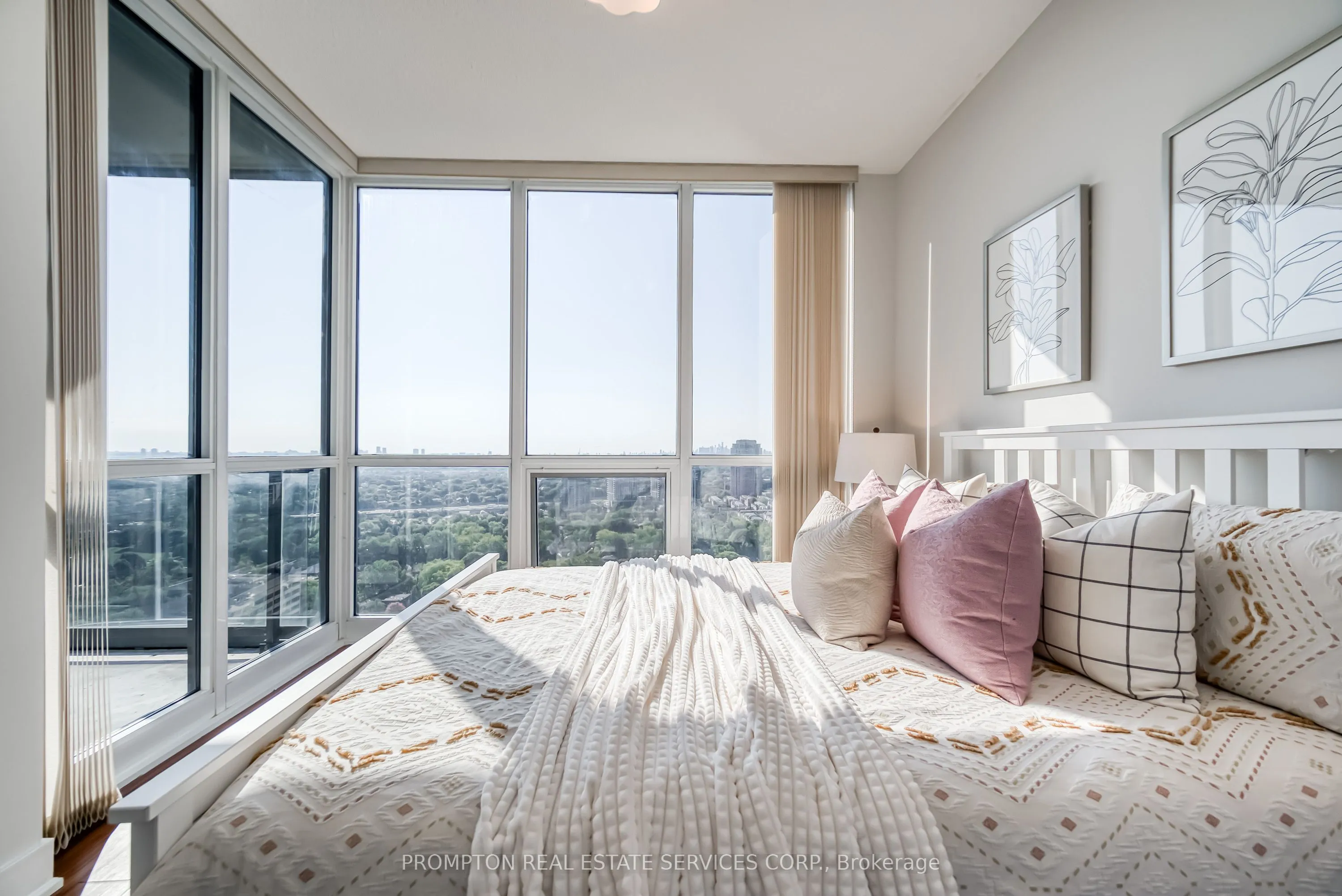88 Sheppard Avenue E, #3102