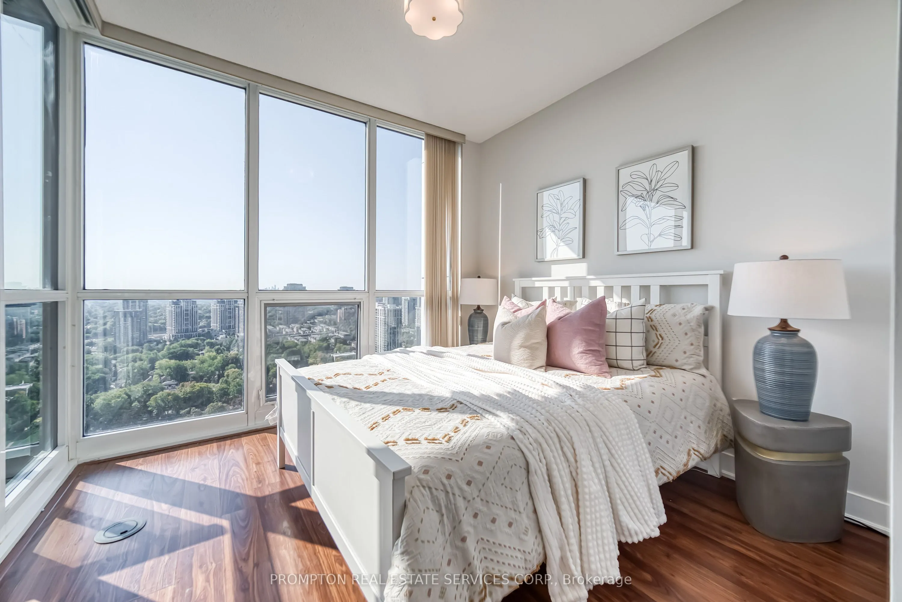 88 Sheppard Avenue E, #3102