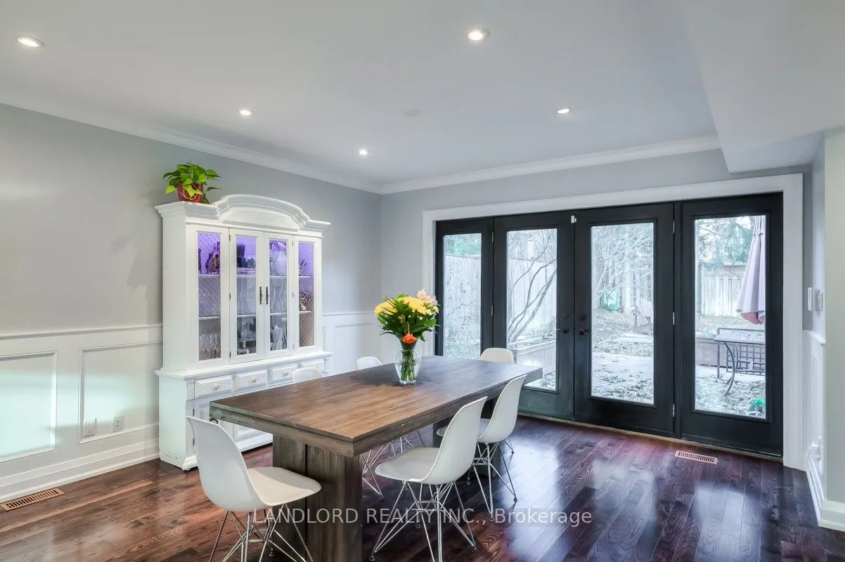 525 Russell Hill Road
