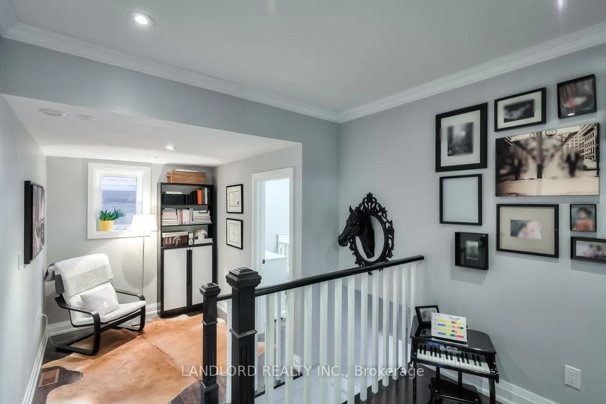525 Russell Hill Road
