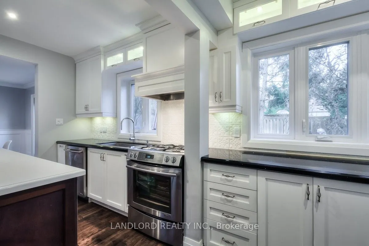 525 Russell Hill Road