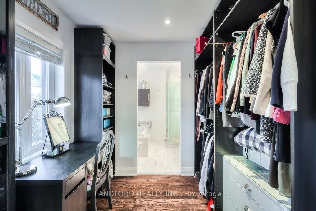 525 Russell Hill Road