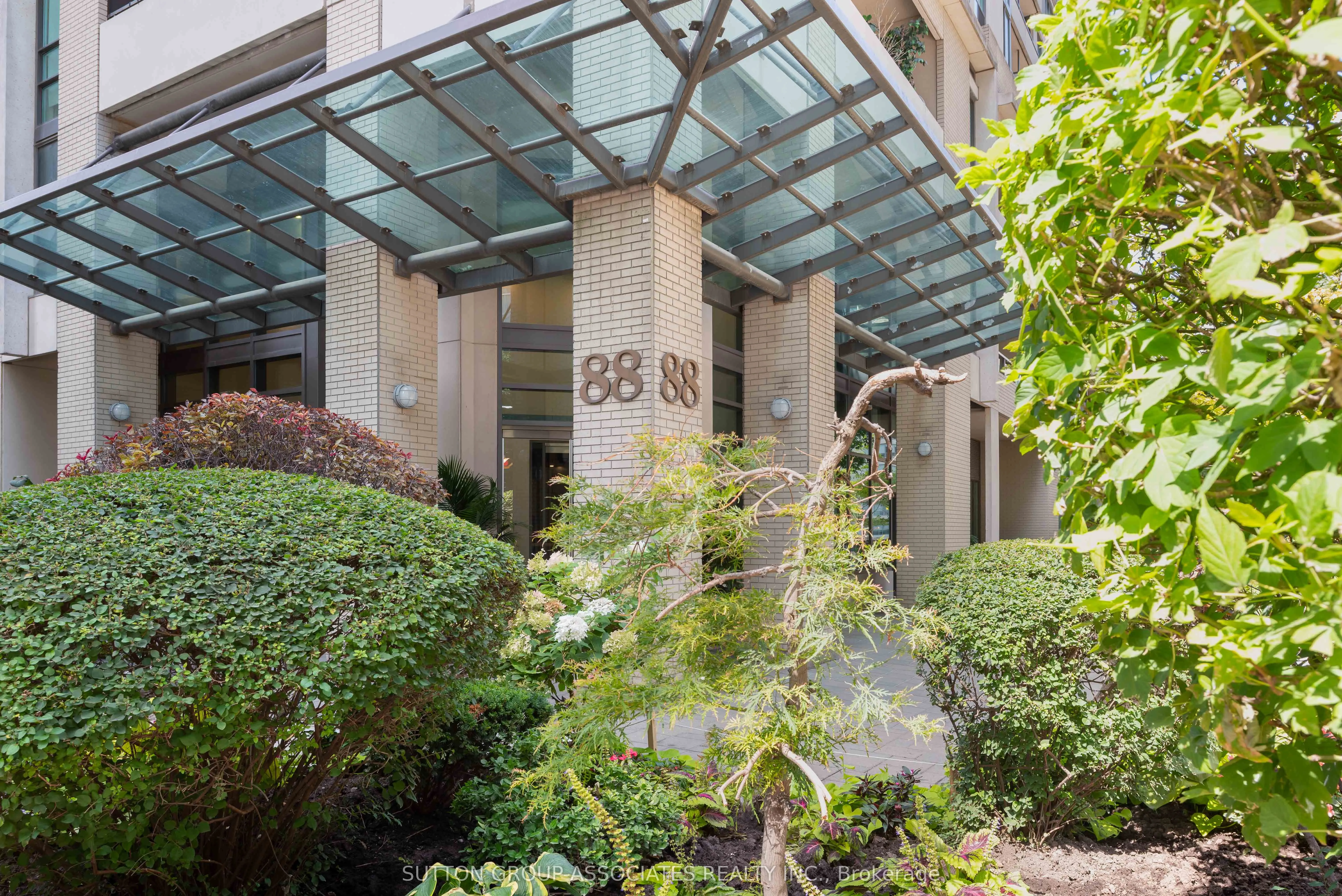 88 Broadway Avenue