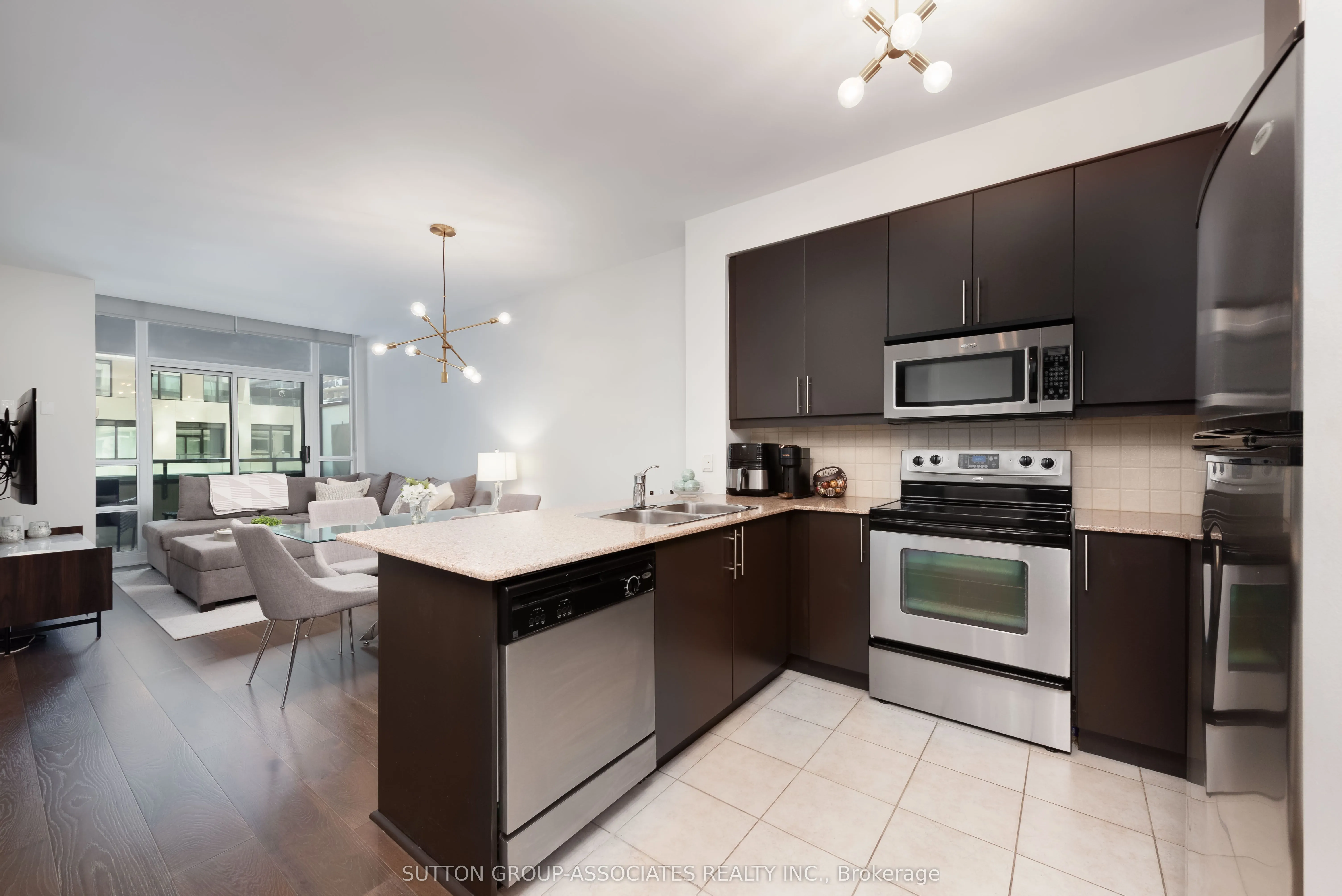 88 Broadway Avenue