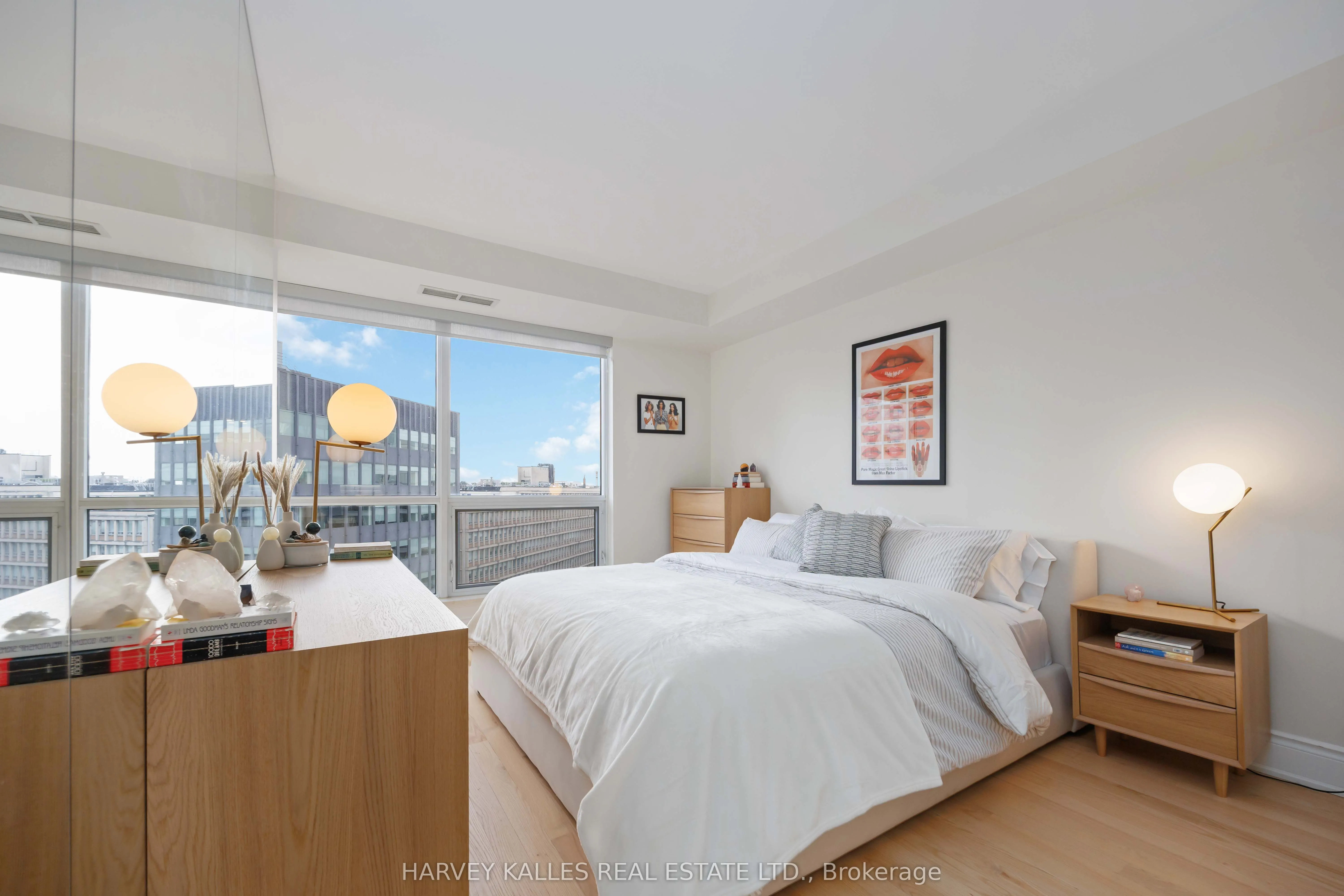 10 Bellair Street, #1403