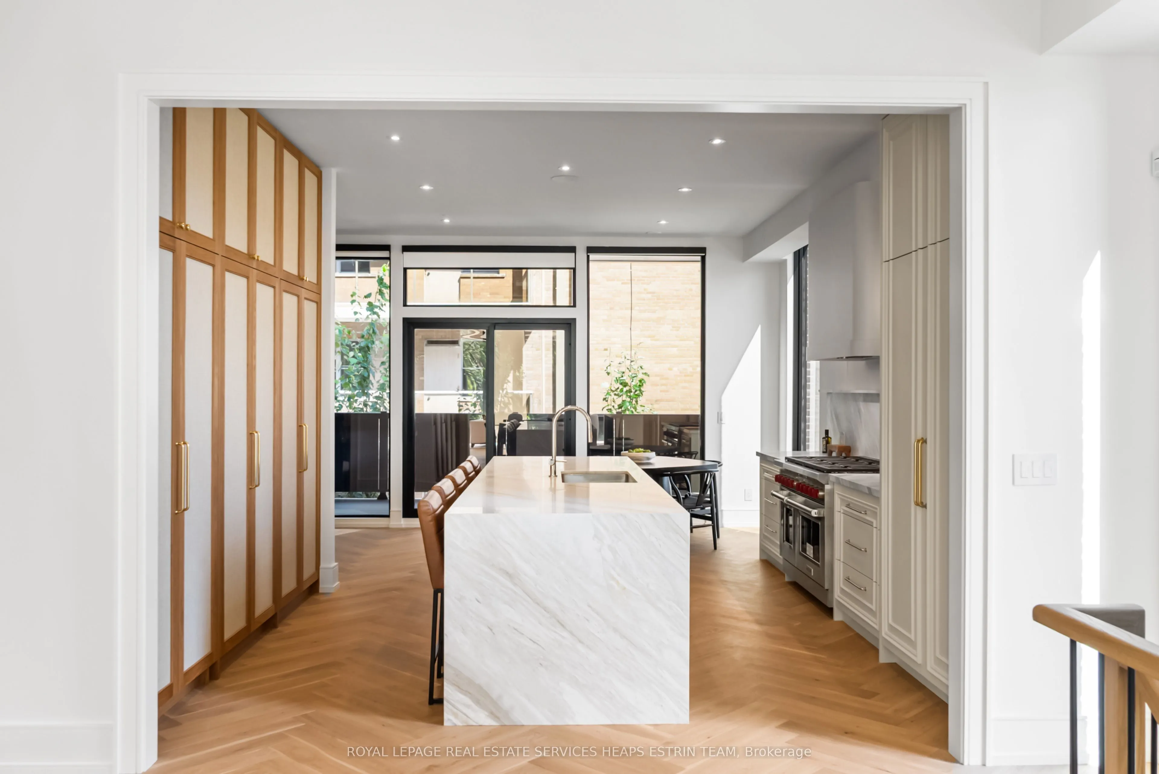 38 Evergreen Gardens