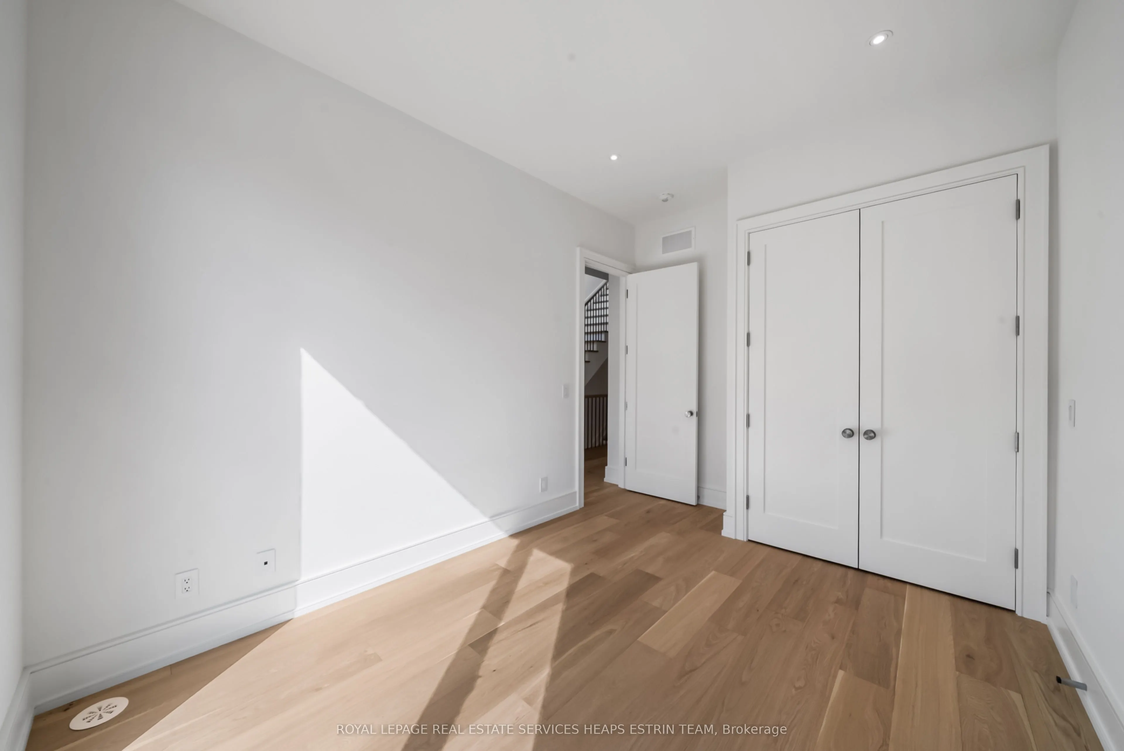 38 Evergreen Gardens