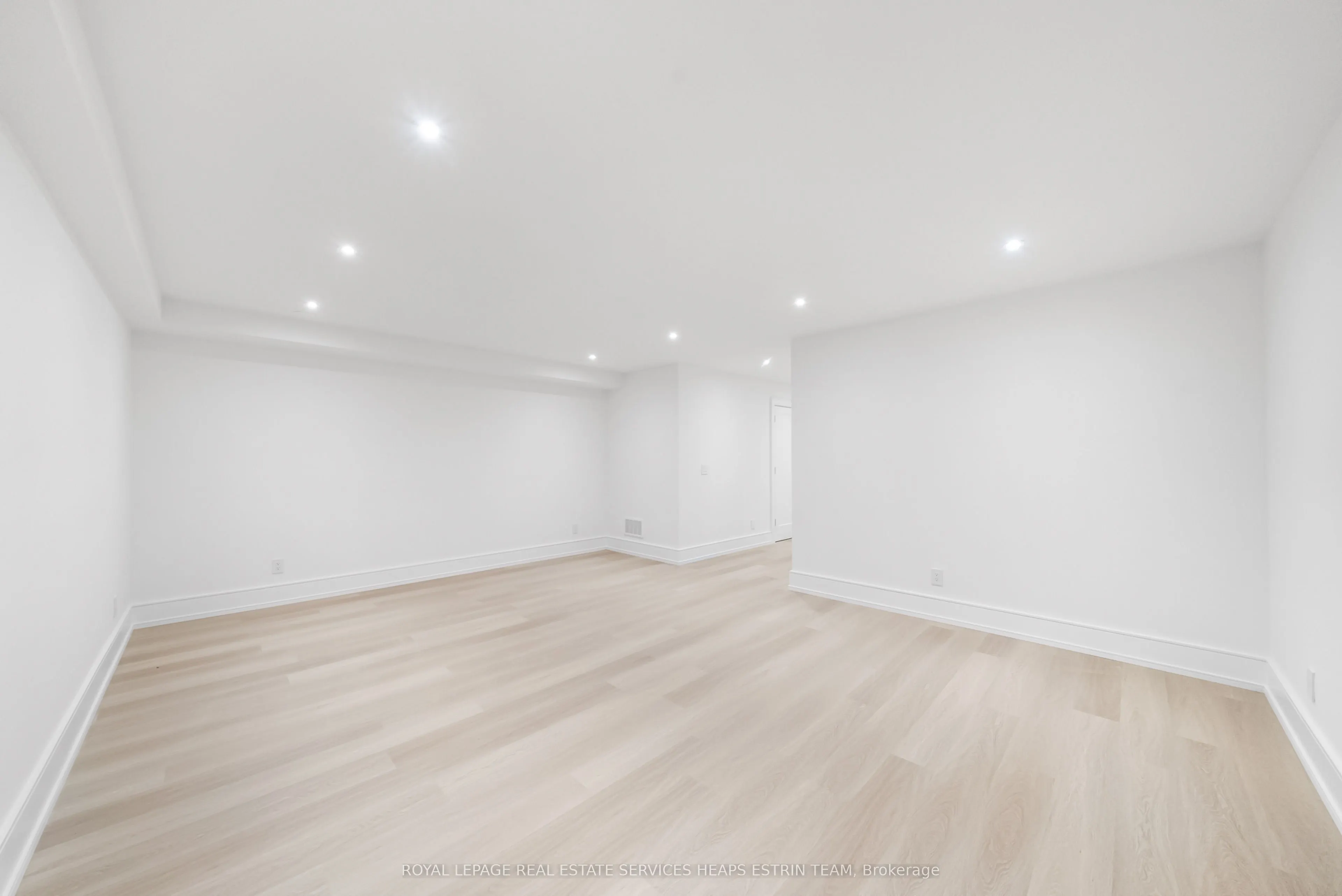 38 Evergreen Gardens