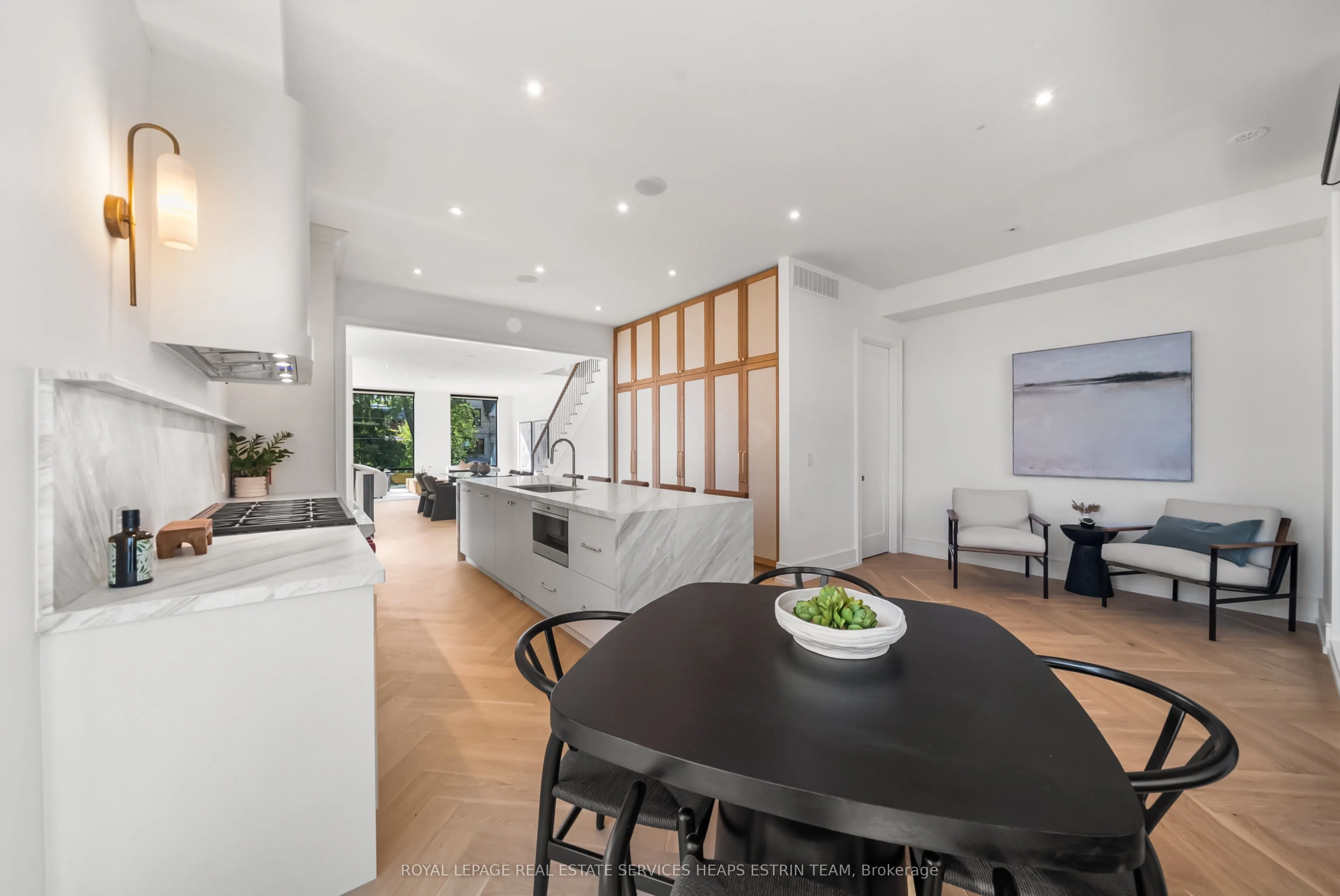 38 Evergreen Gardens