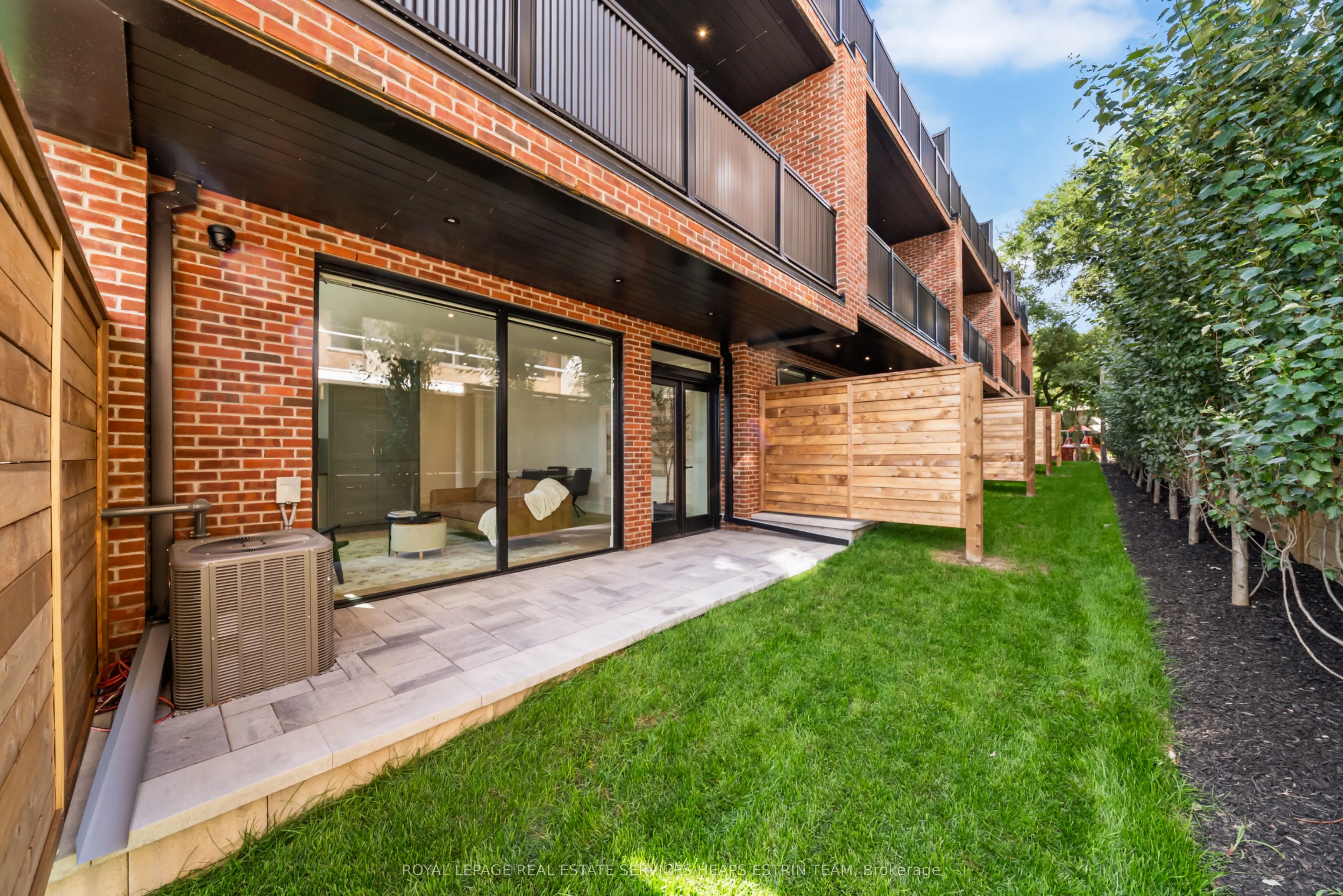 38 Evergreen Gardens