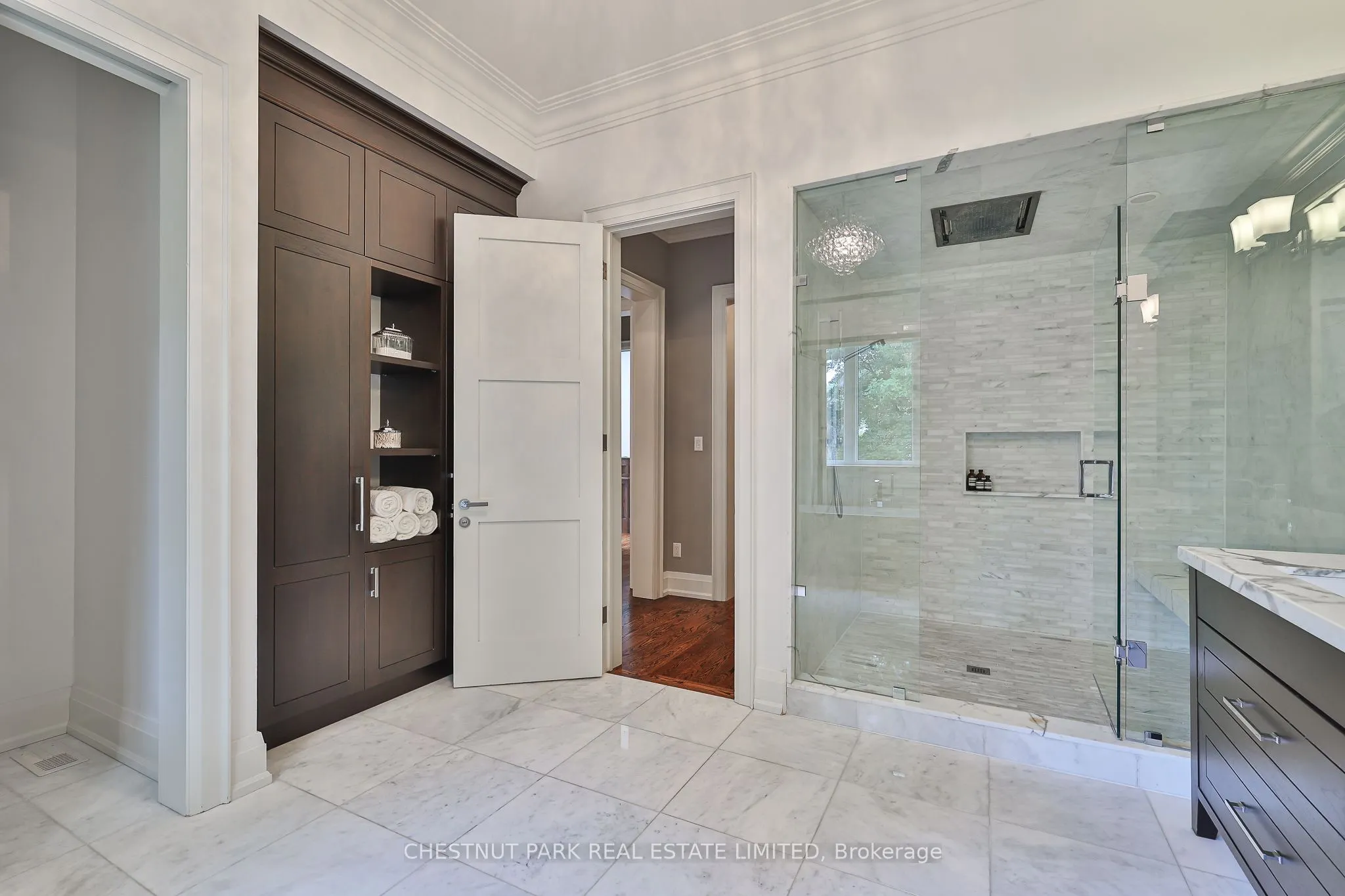 62 Heath Street W