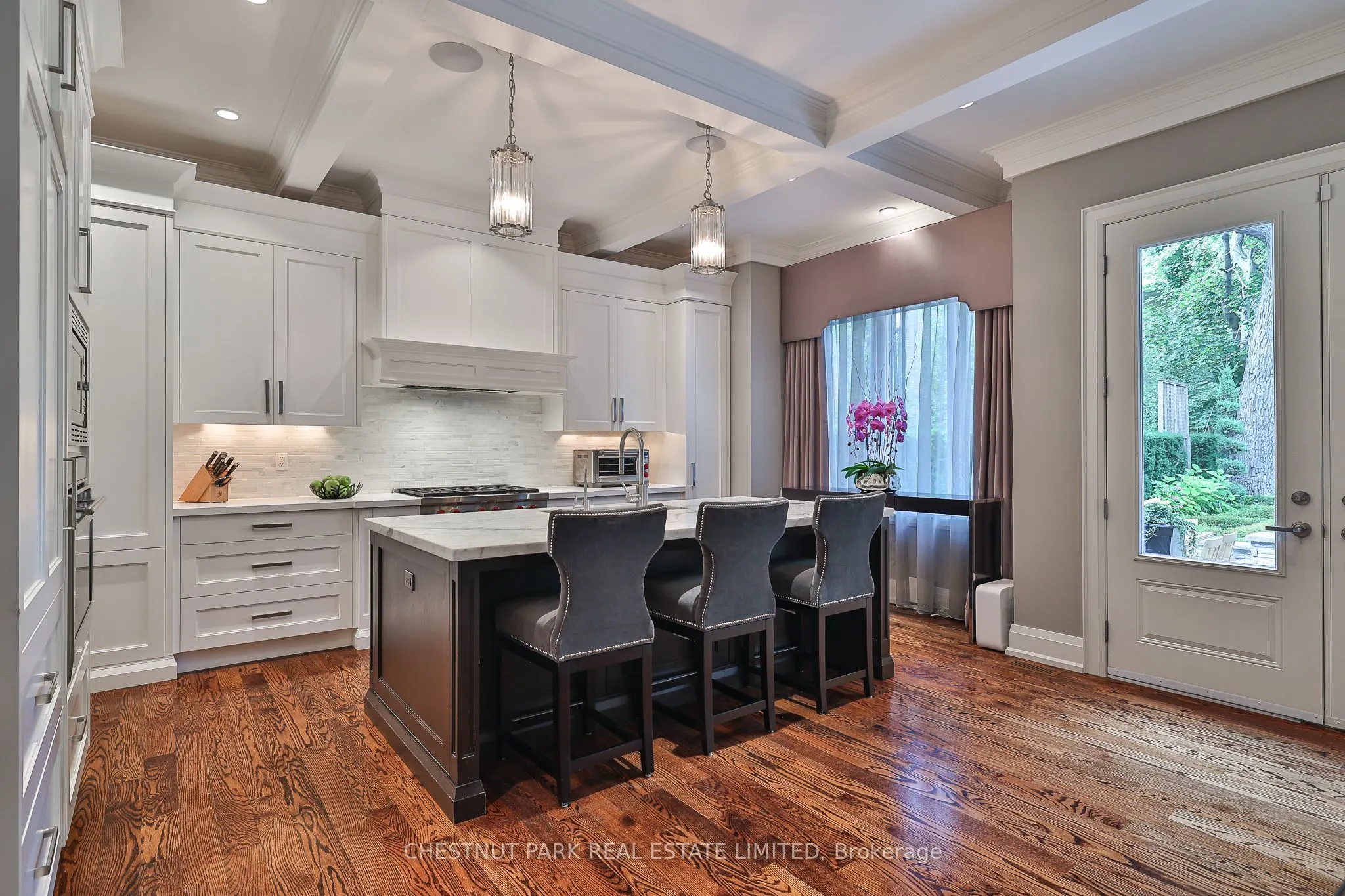 62 Heath Street W